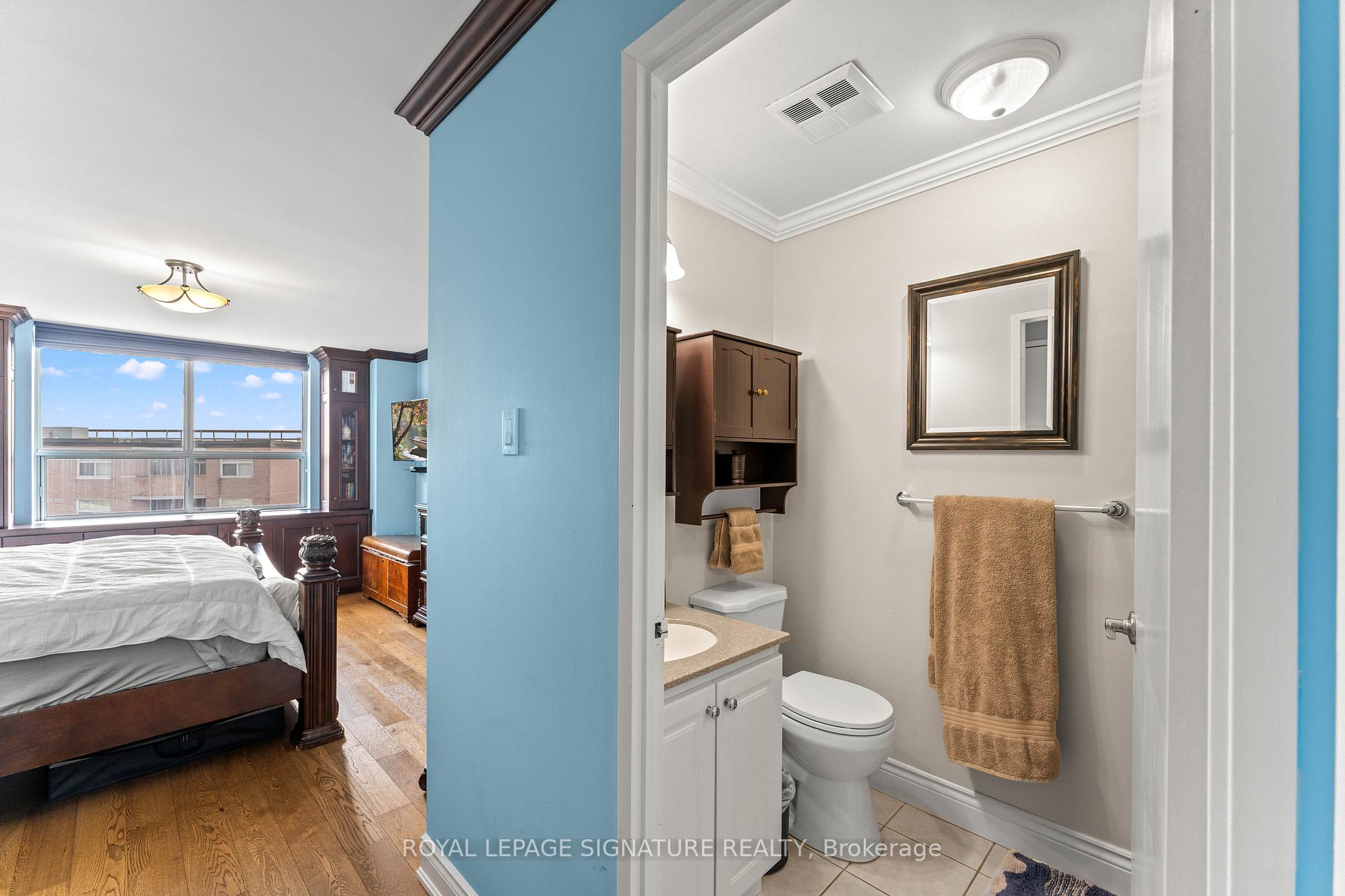Photo 23 of Unit 1007, 250 Davis Drive, Newmarket, Central Newmarket — HOMEH