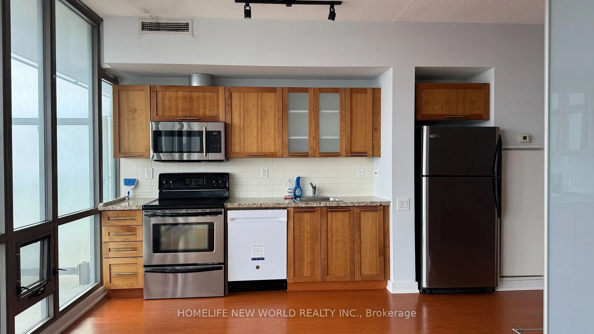 Photo 1 of Unit 2303, 33 Mill Street, Toronto, Waterfront Communities — HOMEH