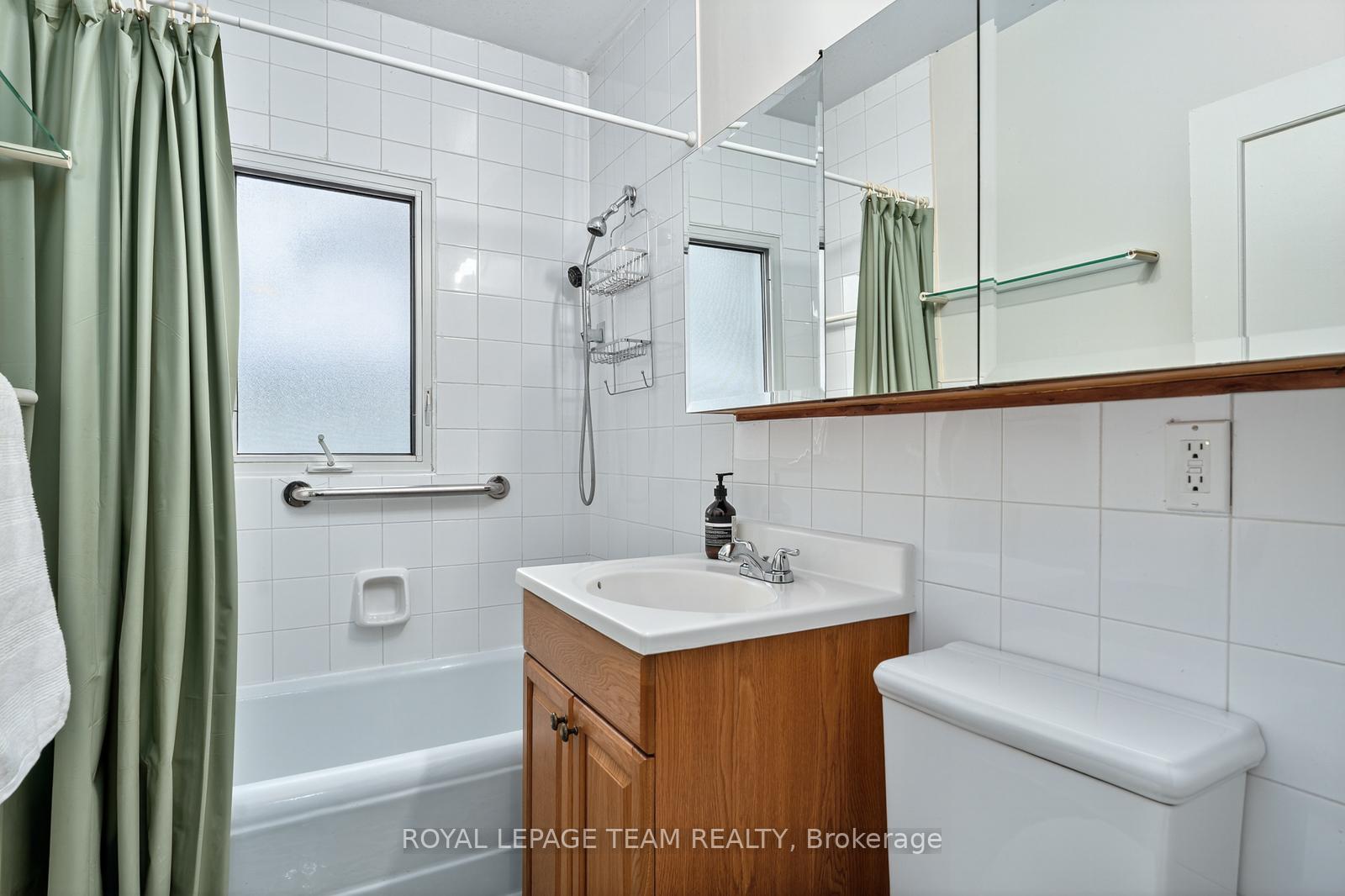 Photo 19 of 405 Hamilton Avenue S, Ottawa, Civic Hospital — HOMEH