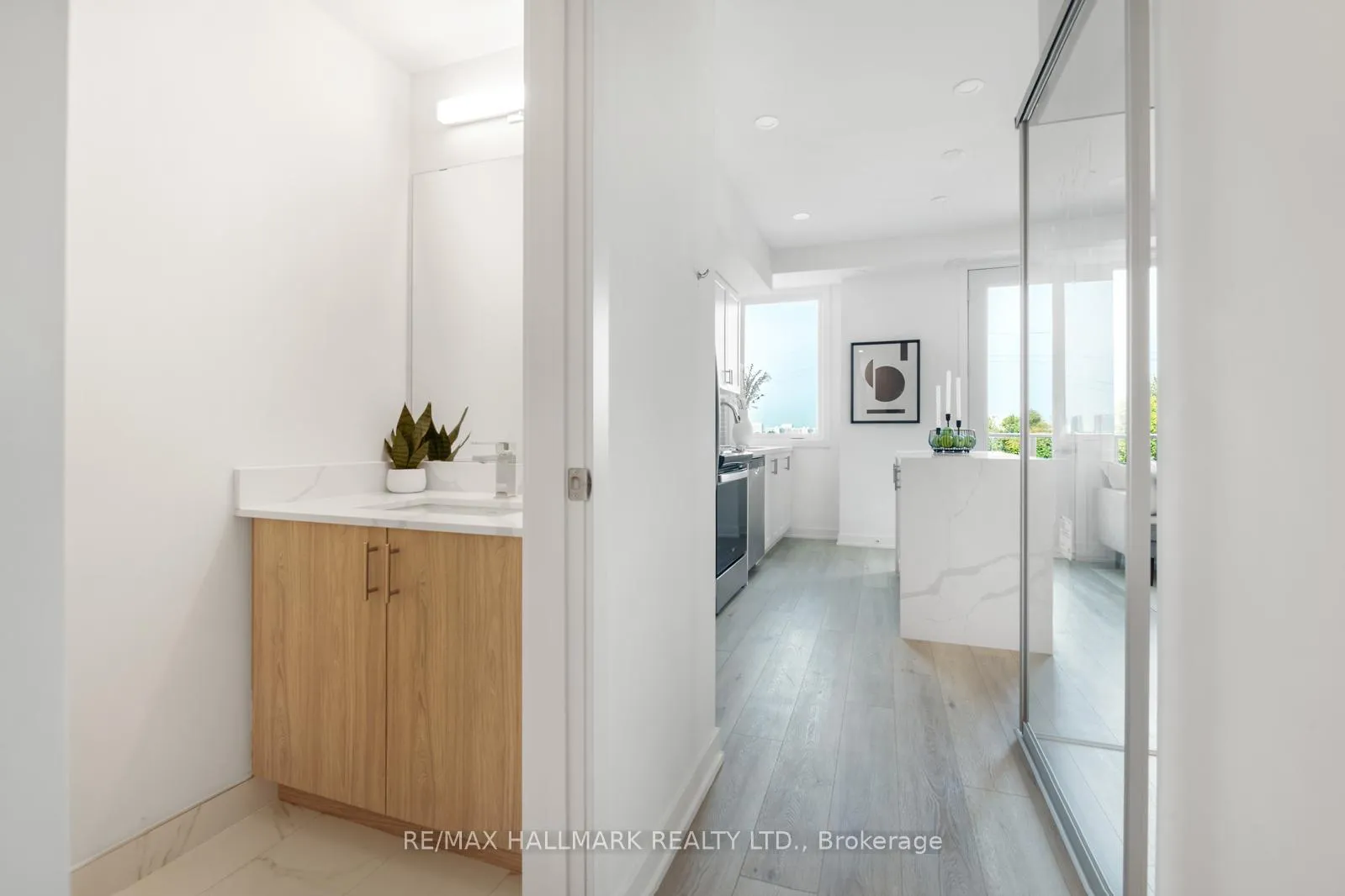 Photo 7 of Unit 10, 1455 O'Connor Drive, Toronto, O'Connor-Parkview — HOMEH