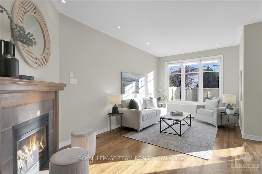 Photo 10 of 368 Horseshoe Crescent, Ottawa, Stittsville (North) — HOMEH