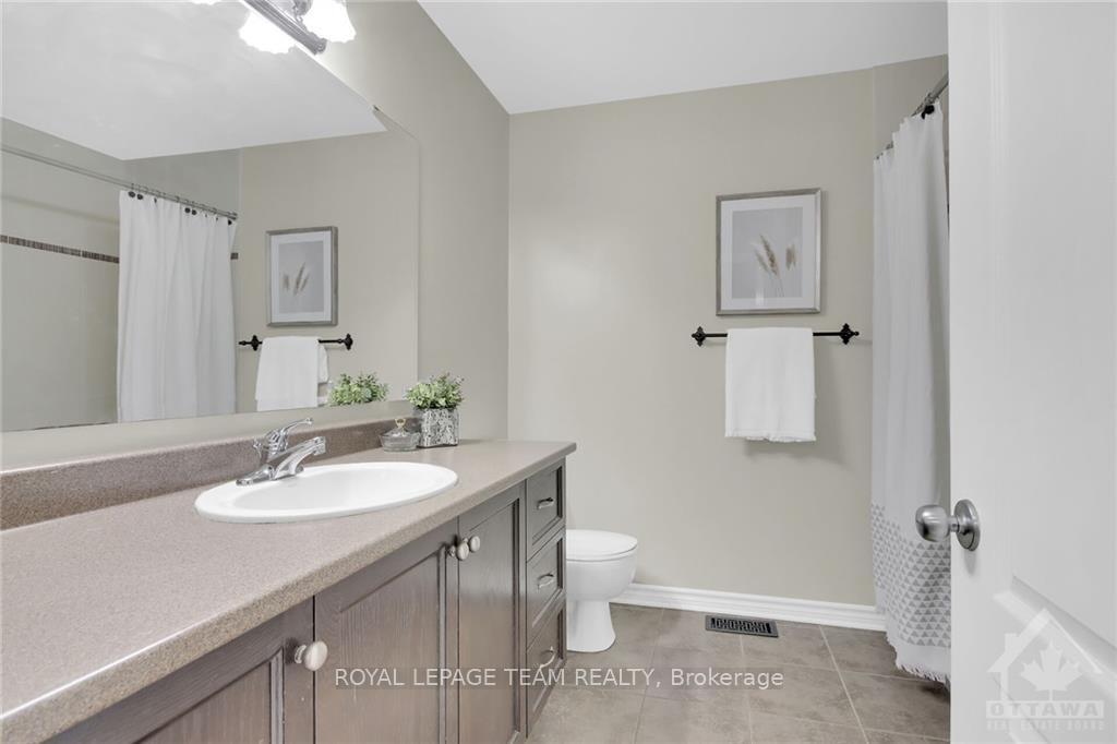 Photo 21 of 368 Horseshoe Crescent, Ottawa, Stittsville (North) — HOMEH