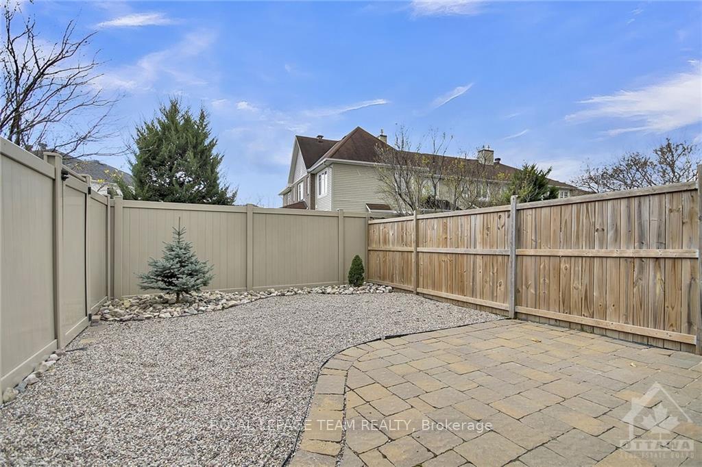 Photo 26 of 368 Horseshoe Crescent, Ottawa, Stittsville (North) — HOMEH