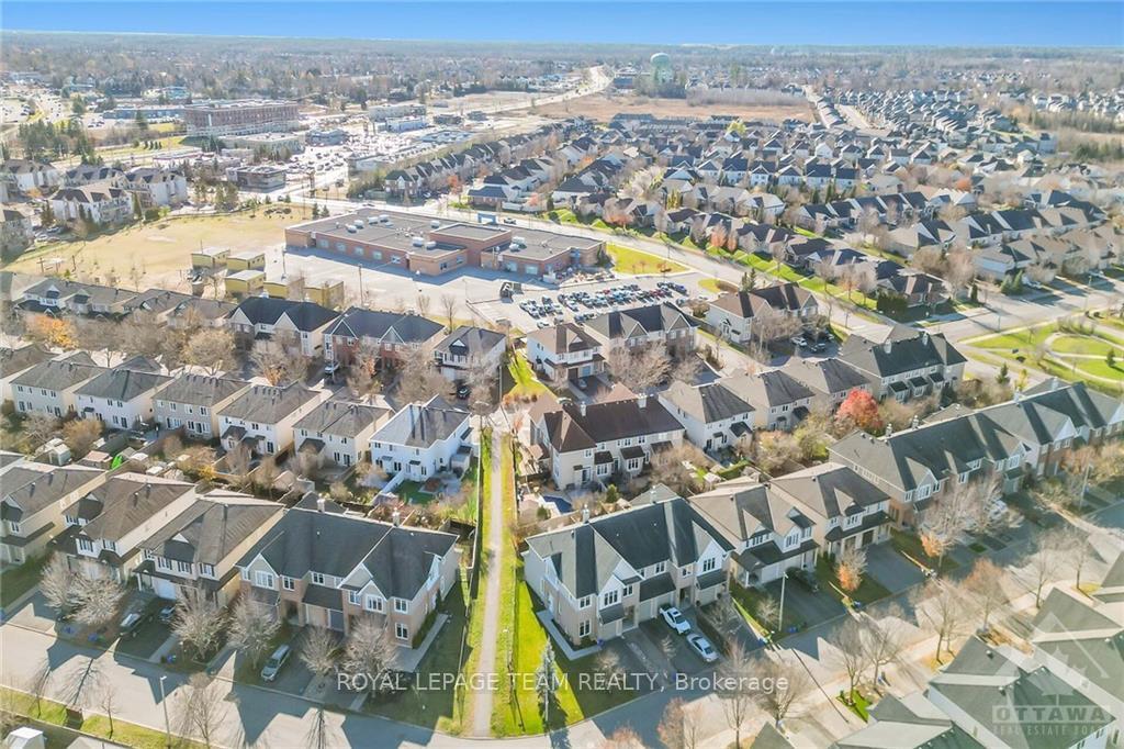 Photo 27 of 368 Horseshoe Crescent, Ottawa, Stittsville (North) — HOMEH