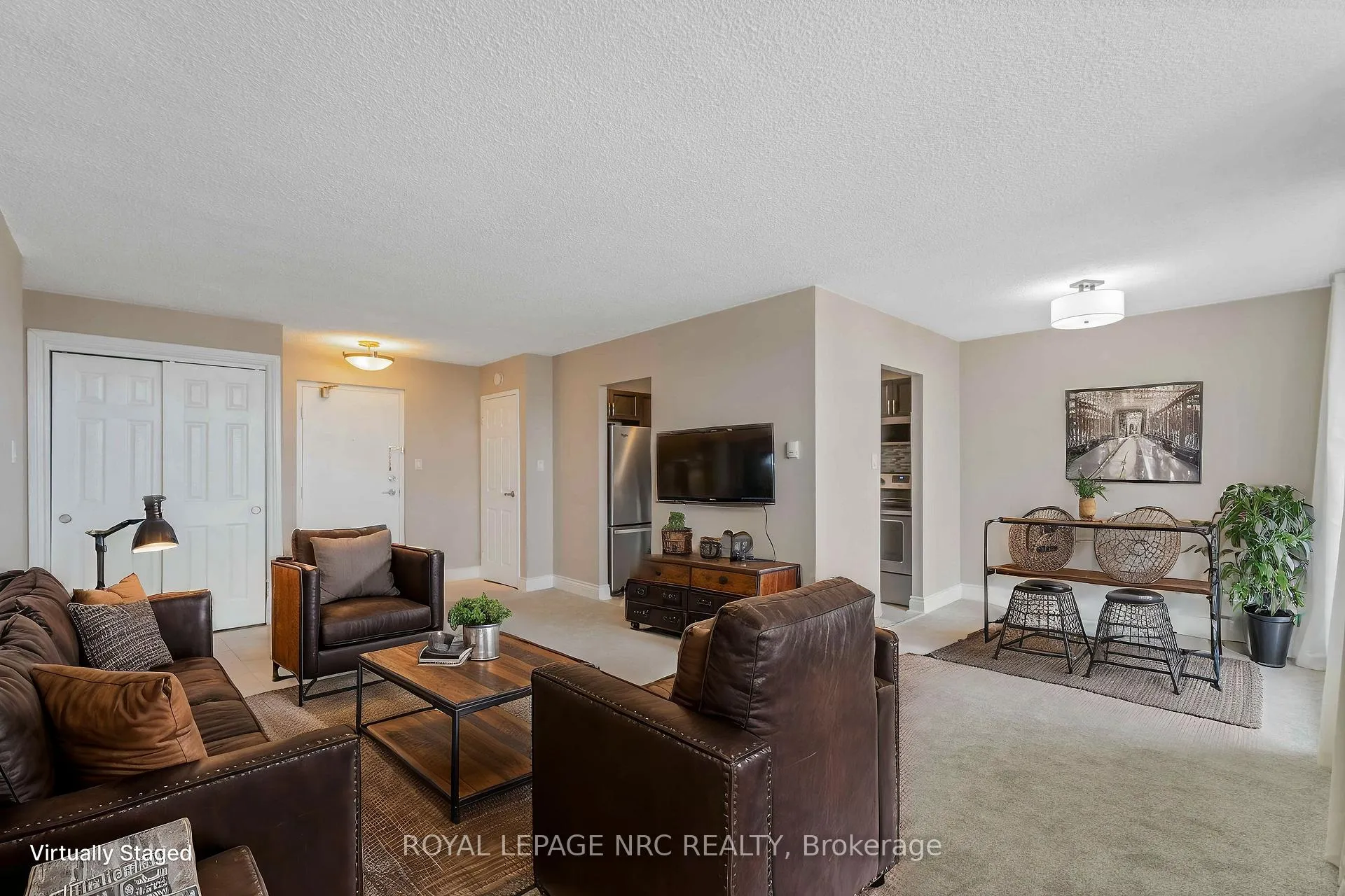 Photo 8 of Unit 805, 365 Geneva Street, St. Catharines, Fairview — HOMEH