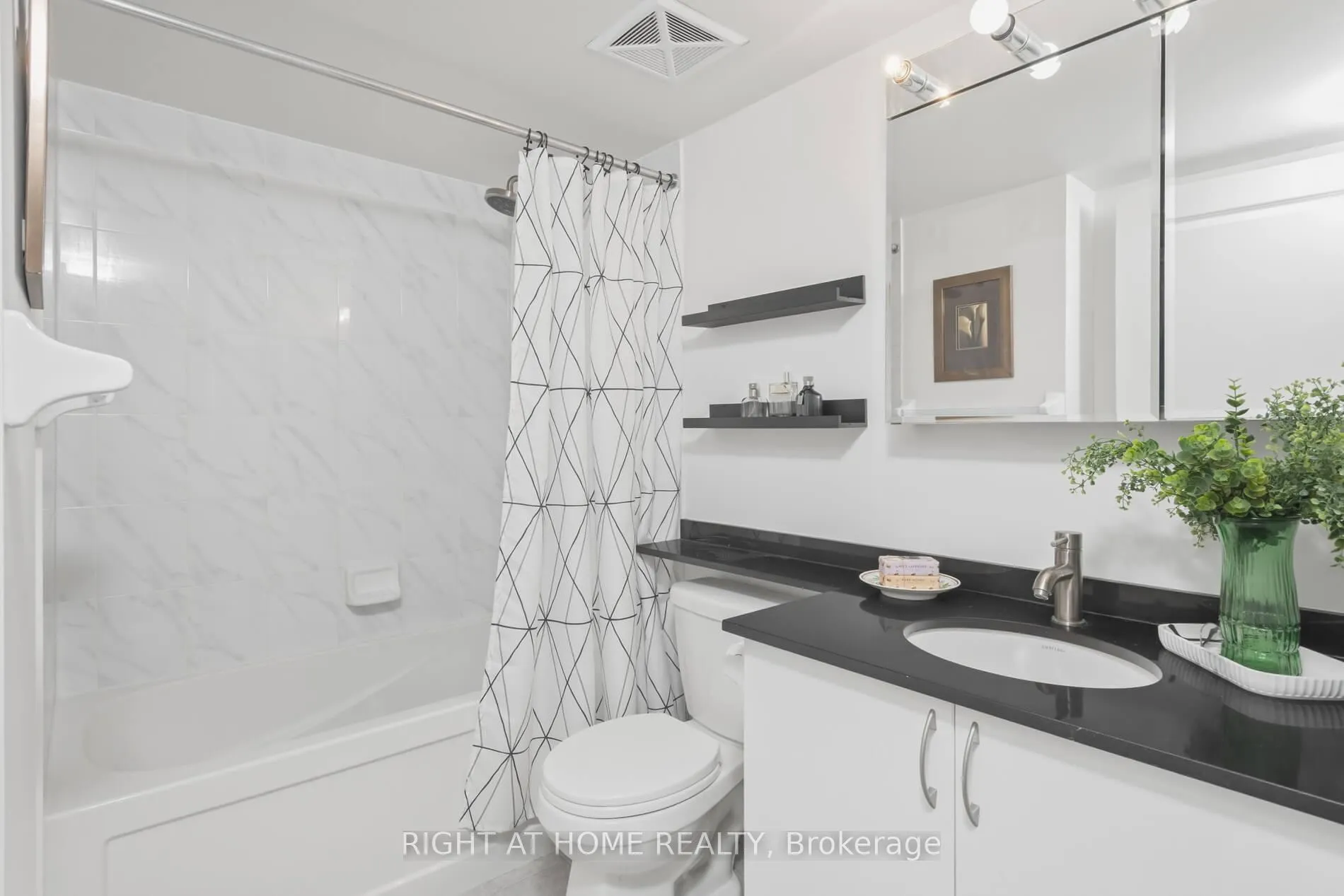 Photo 15 of Unit 317, 50 Via Rosedale, Brampton, Sandringham-Wellington — HOMEH
