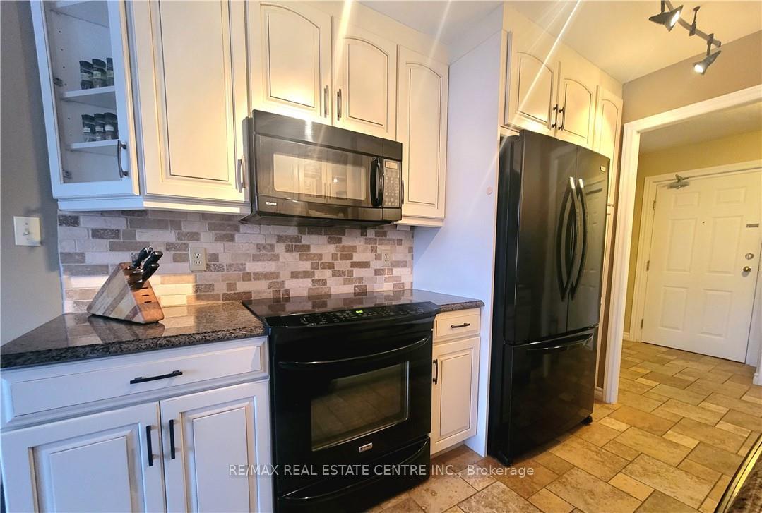 Photo 22 of Unit 401, 300 Keats Way, Waterloo — HOMEH