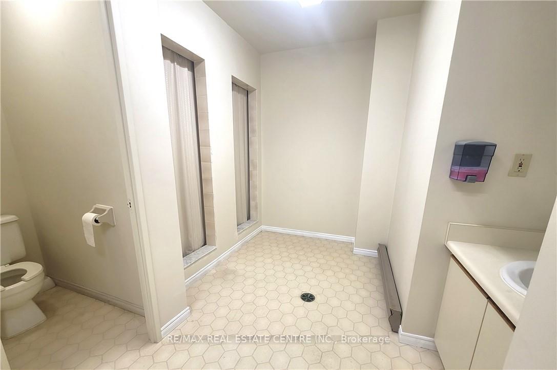 Photo 33 of Unit 401, 300 Keats Way, Waterloo — HOMEH