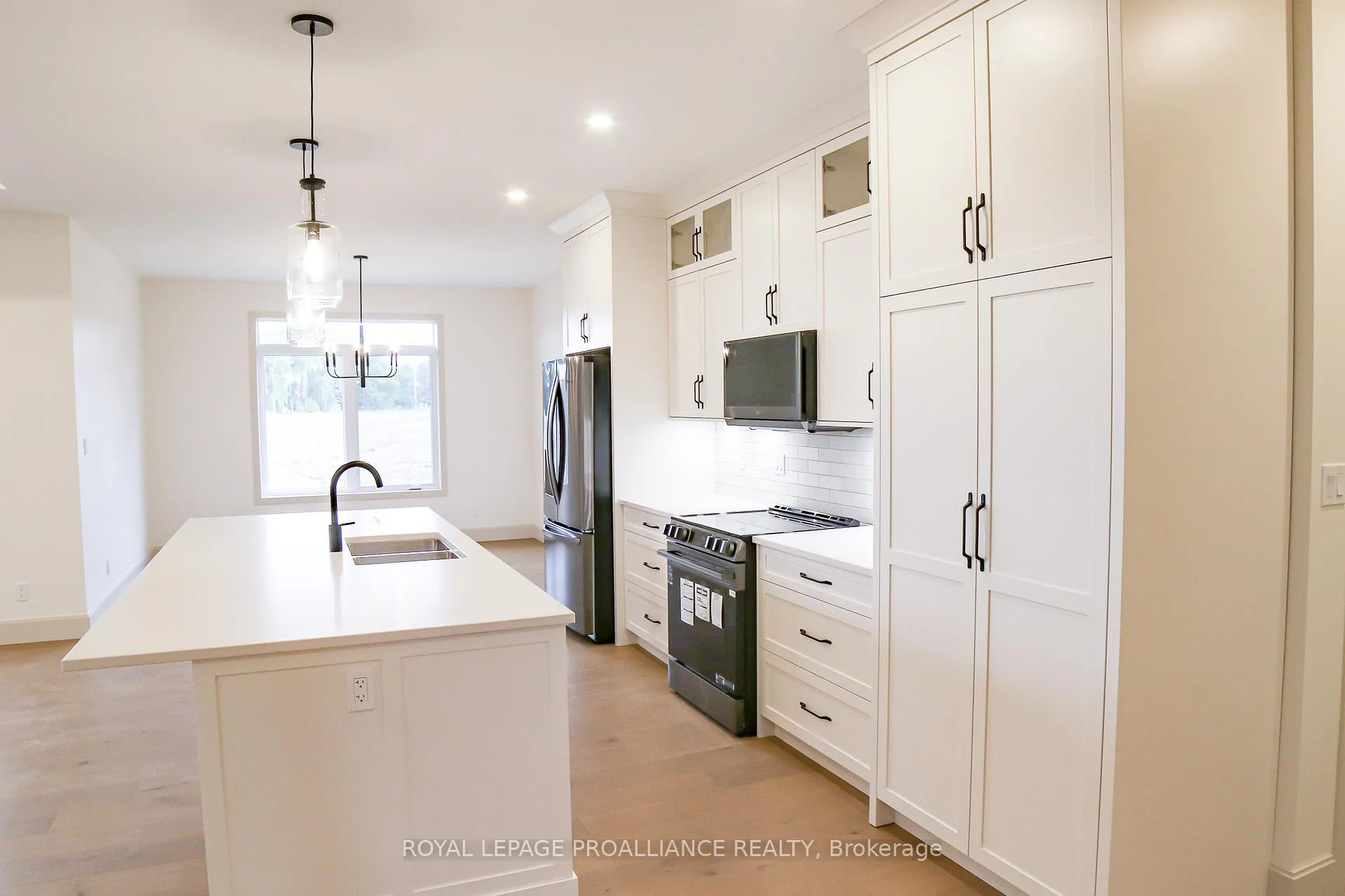 Photo 11 of 152 Sienna Avenue, Belleville, Belleville Ward — HOMEH
