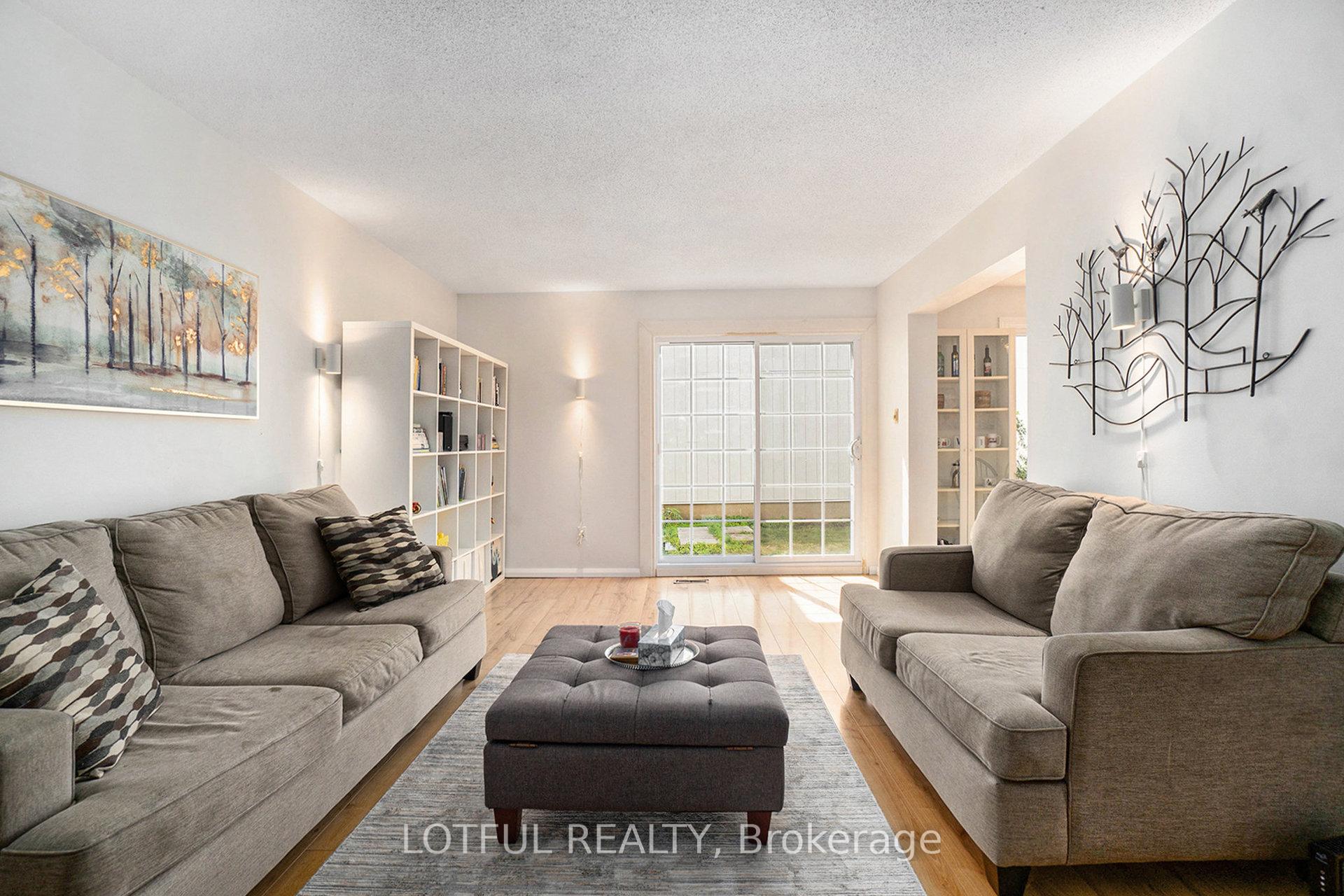 Photo 4 of 427 Kintyre Private, Ottawa, Carleton Square — HOMEH