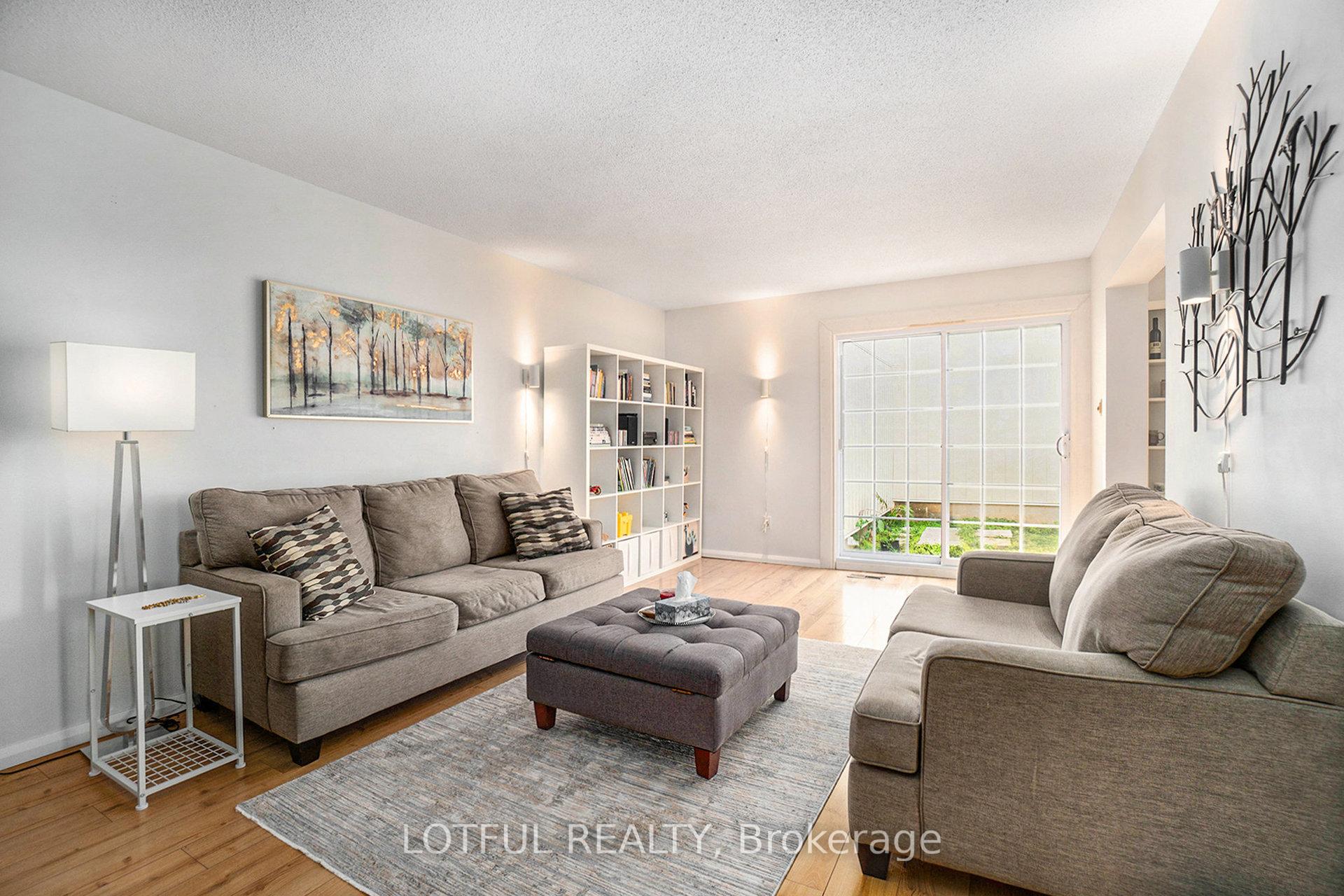 Photo 9 of 427 Kintyre Private, Ottawa, Carleton Square — HOMEH