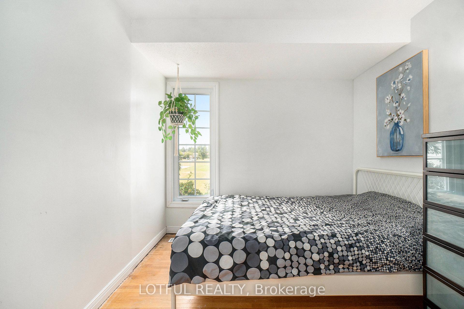 Photo 16 of 427 Kintyre Private, Ottawa, Carleton Square — HOMEH