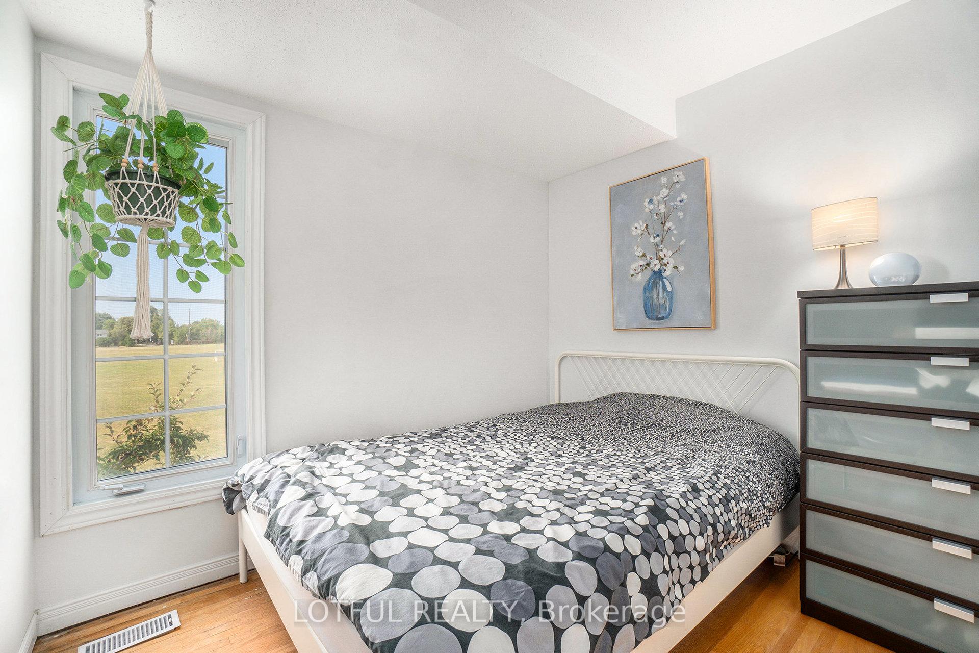 Photo 17 of 427 Kintyre Private, Ottawa, Carleton Square — HOMEH