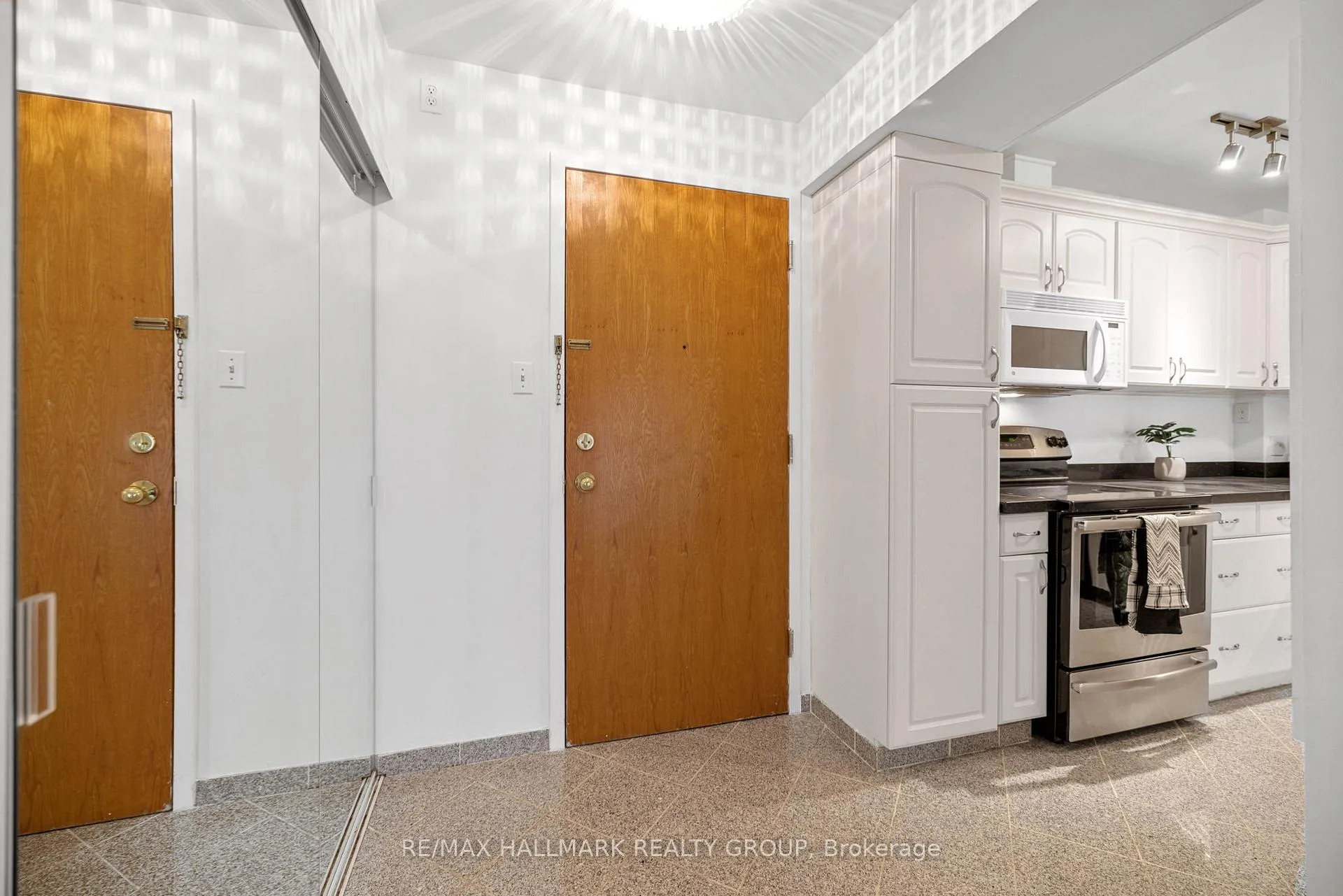 Photo 6 of Unit 105, 960 Teron Road, Ottawa, Kanata - Beaverbrook — HOMEH
