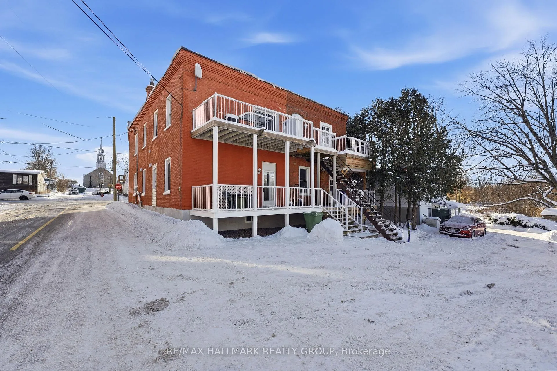 Photo 5 of 1042 King Street, Champlain, L'Orignal — HOMEH