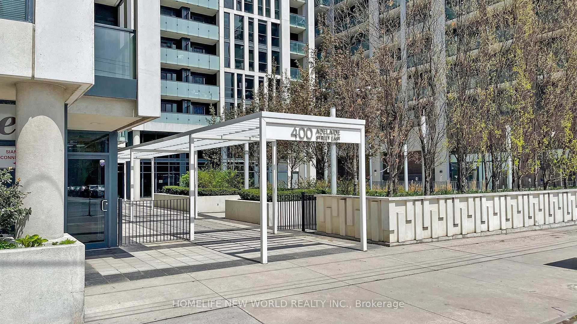 Photo 2 of Unit 717, 400 Adelaide Street E, Toronto, Moss Park — HOMEH