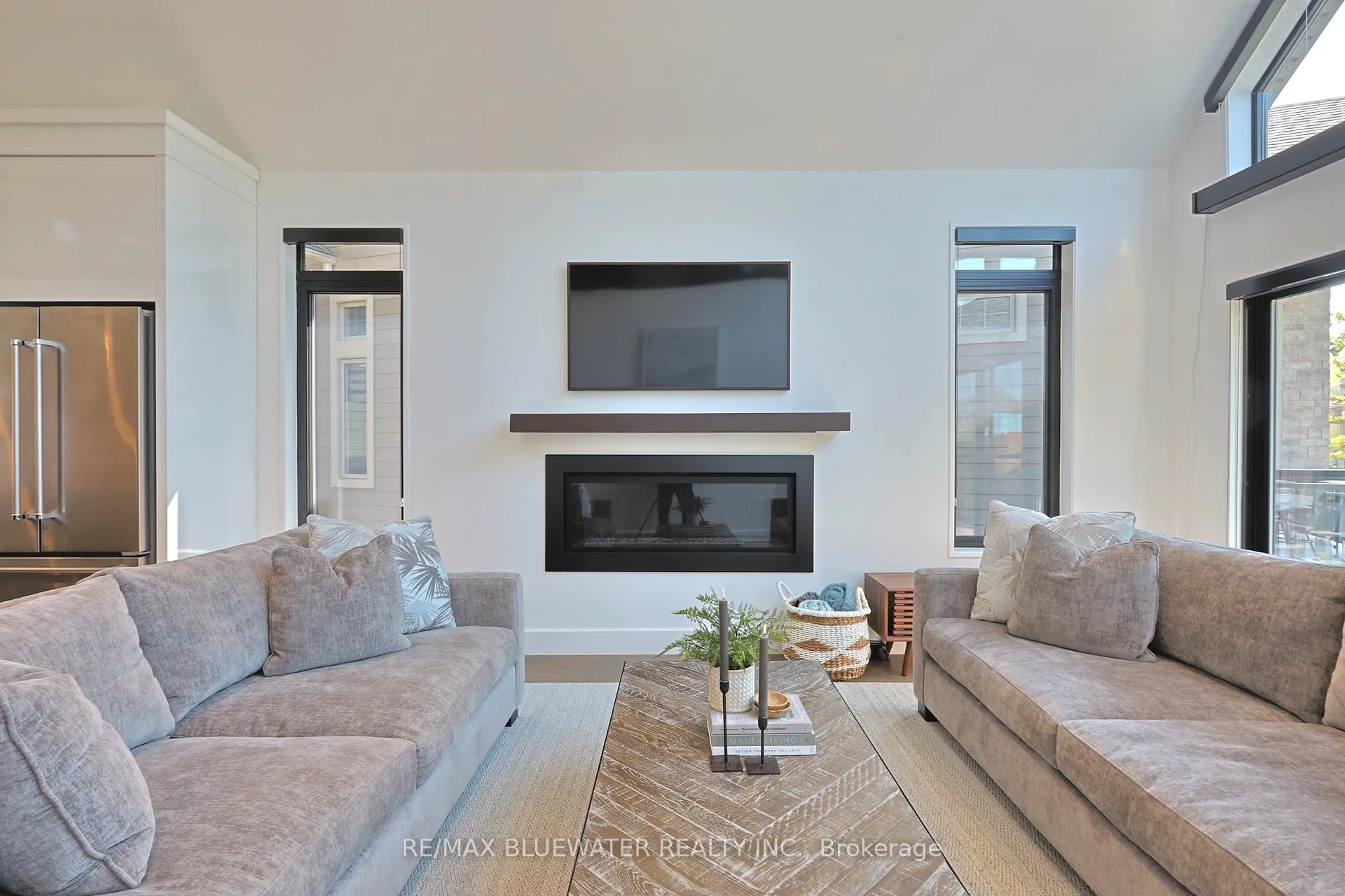 Photo 18 of 23 Sauble River Road, Lambton Shores, Grand Bend — HOMEH