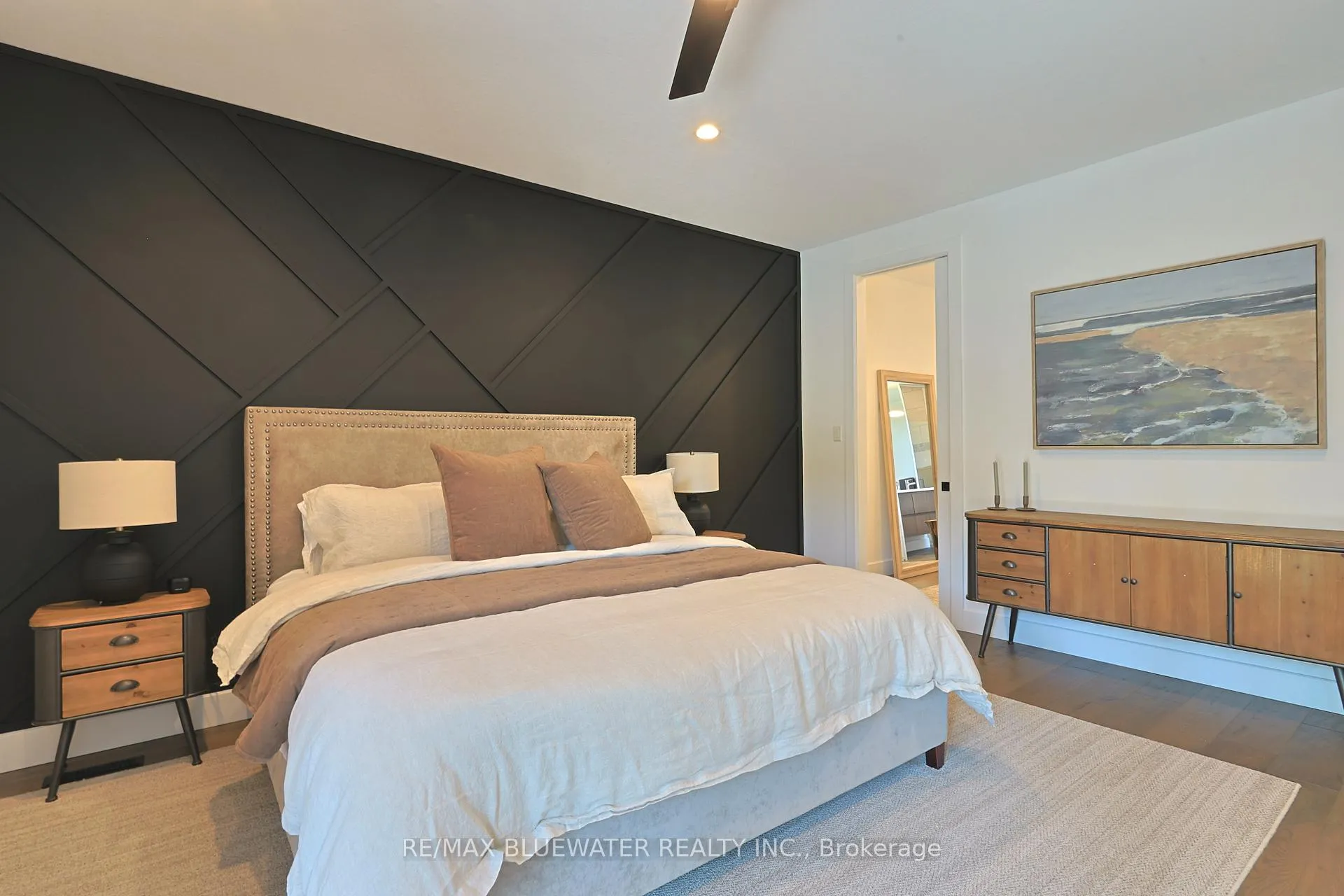 Photo 22 of 23 Sauble River Road, Lambton Shores, Grand Bend — HOMEH