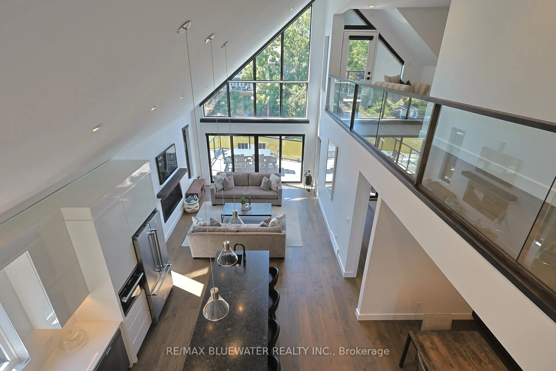 Photo 26 of 23 Sauble River Road, Lambton Shores, Grand Bend — HOMEH