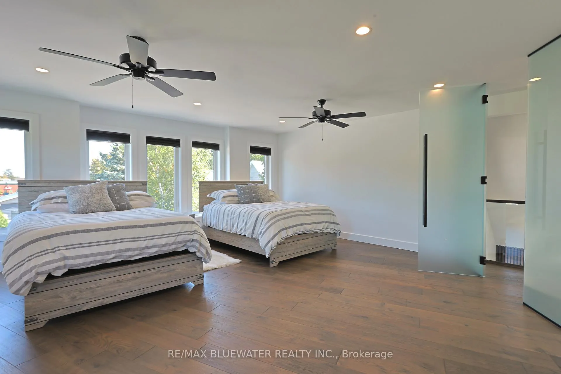 Photo 31 of 23 Sauble River Road, Lambton Shores, Grand Bend — HOMEH