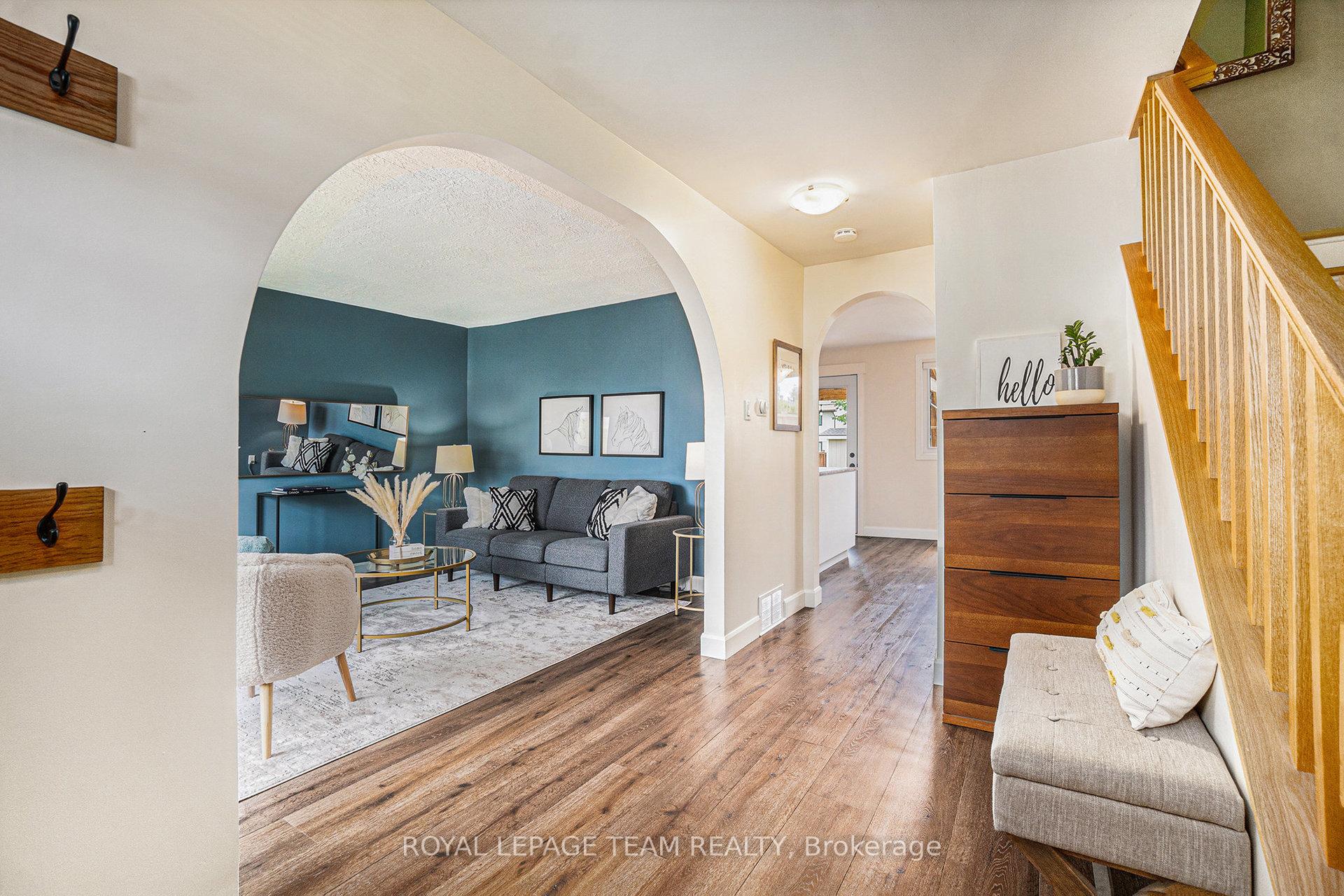 Photo 4 of 1352 Maxime Street, Ottawa, Pineview — HOMEH
