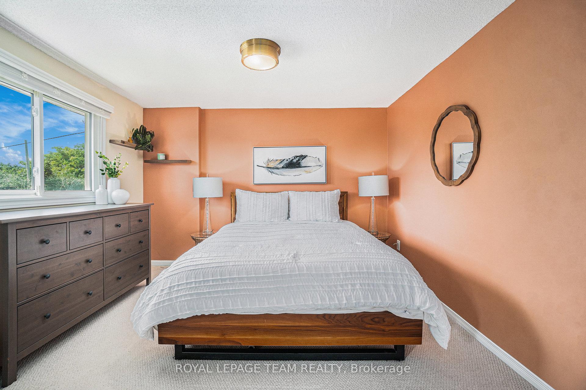Photo 17 of 1352 Maxime Street, Ottawa, Pineview — HOMEH