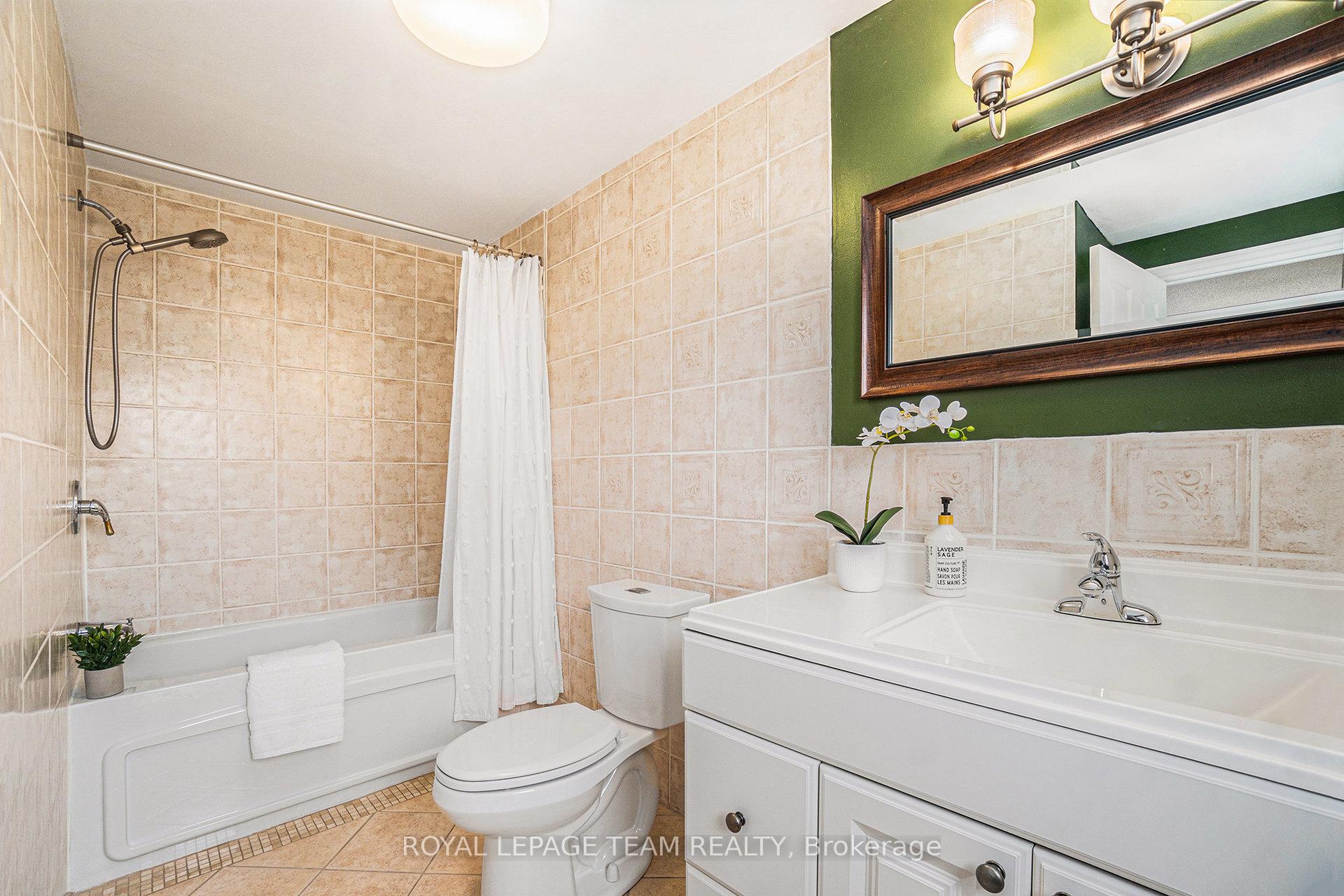 Photo 19 of 1352 Maxime Street, Ottawa, Pineview — HOMEH