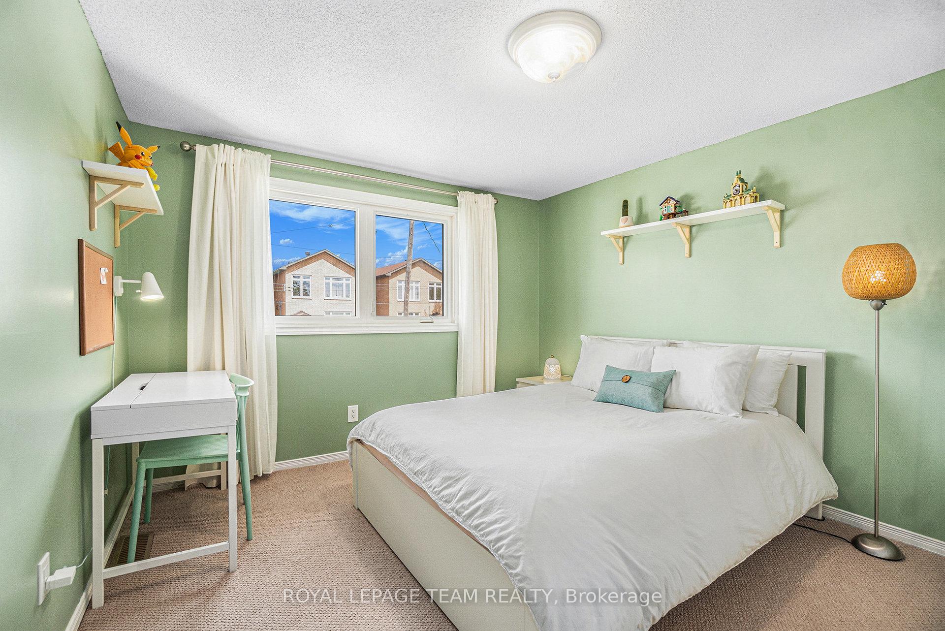 Photo 20 of 1352 Maxime Street, Ottawa, Pineview — HOMEH