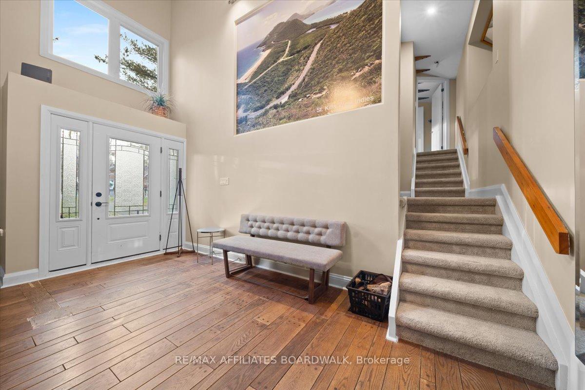 Photo 2 of 2894 Barlow Crescent, Ottawa, Dunrobin Shores — HOMEH