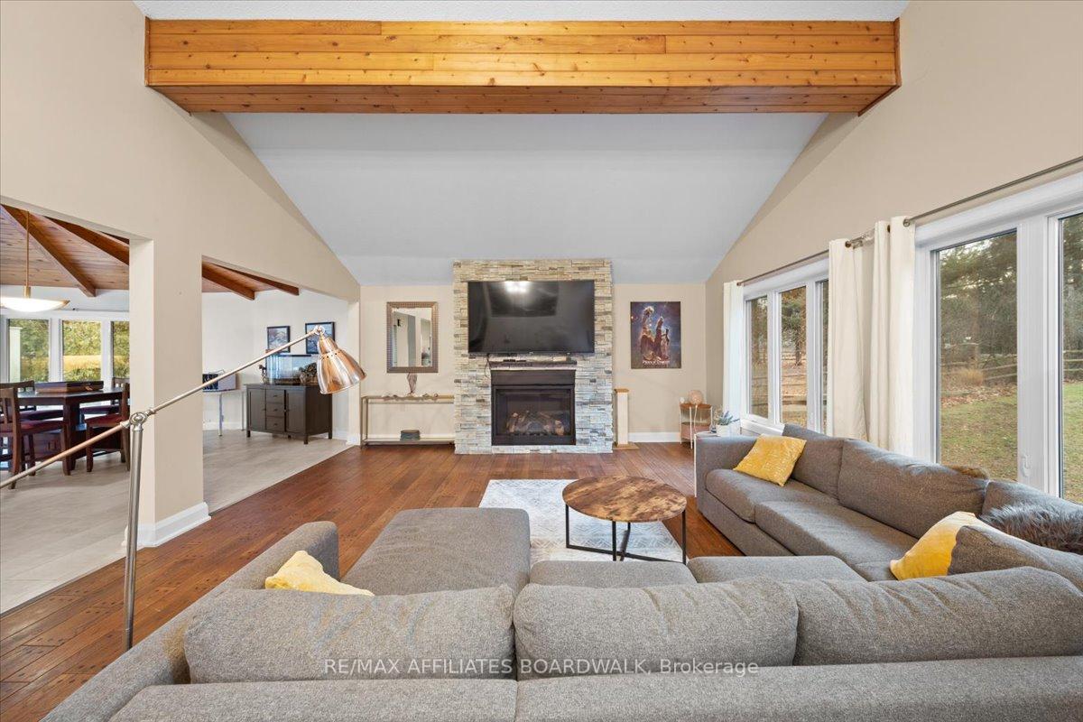 Photo 11 of 2894 Barlow Crescent, Ottawa, Dunrobin Shores — HOMEH