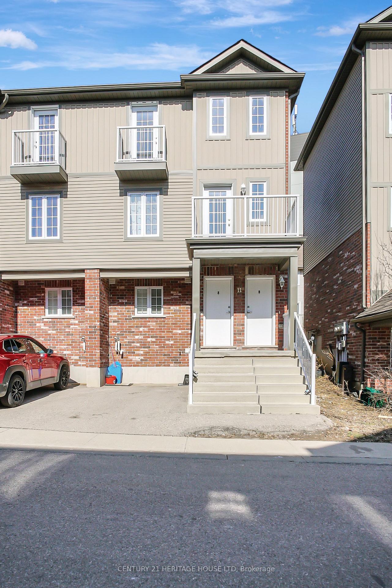 Photo 5 of Unit 11A, 55 Mooregate Crescent, Kitchener — HOMEH