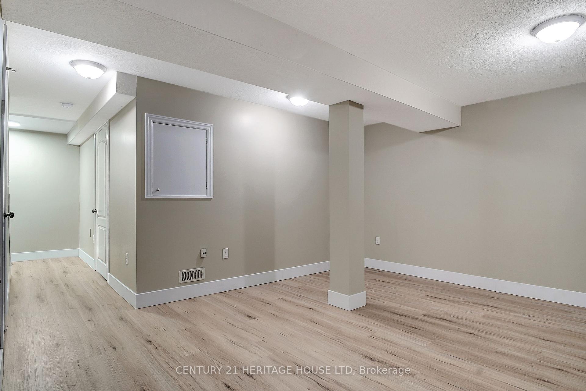 Photo 21 of Unit 11A, 55 Mooregate Crescent, Kitchener — HOMEH