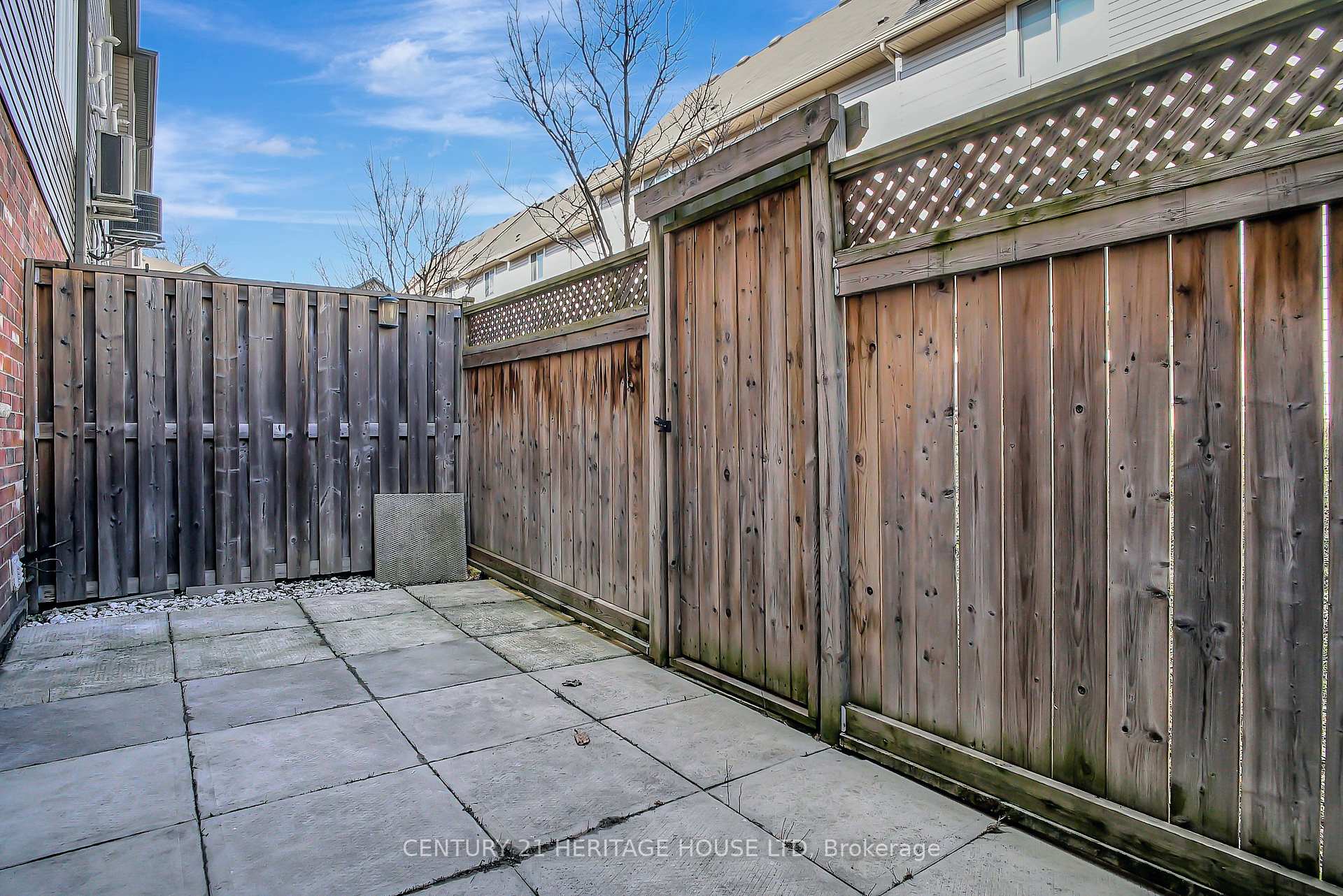 Photo 44 of Unit 11A, 55 Mooregate Crescent, Kitchener — HOMEH
