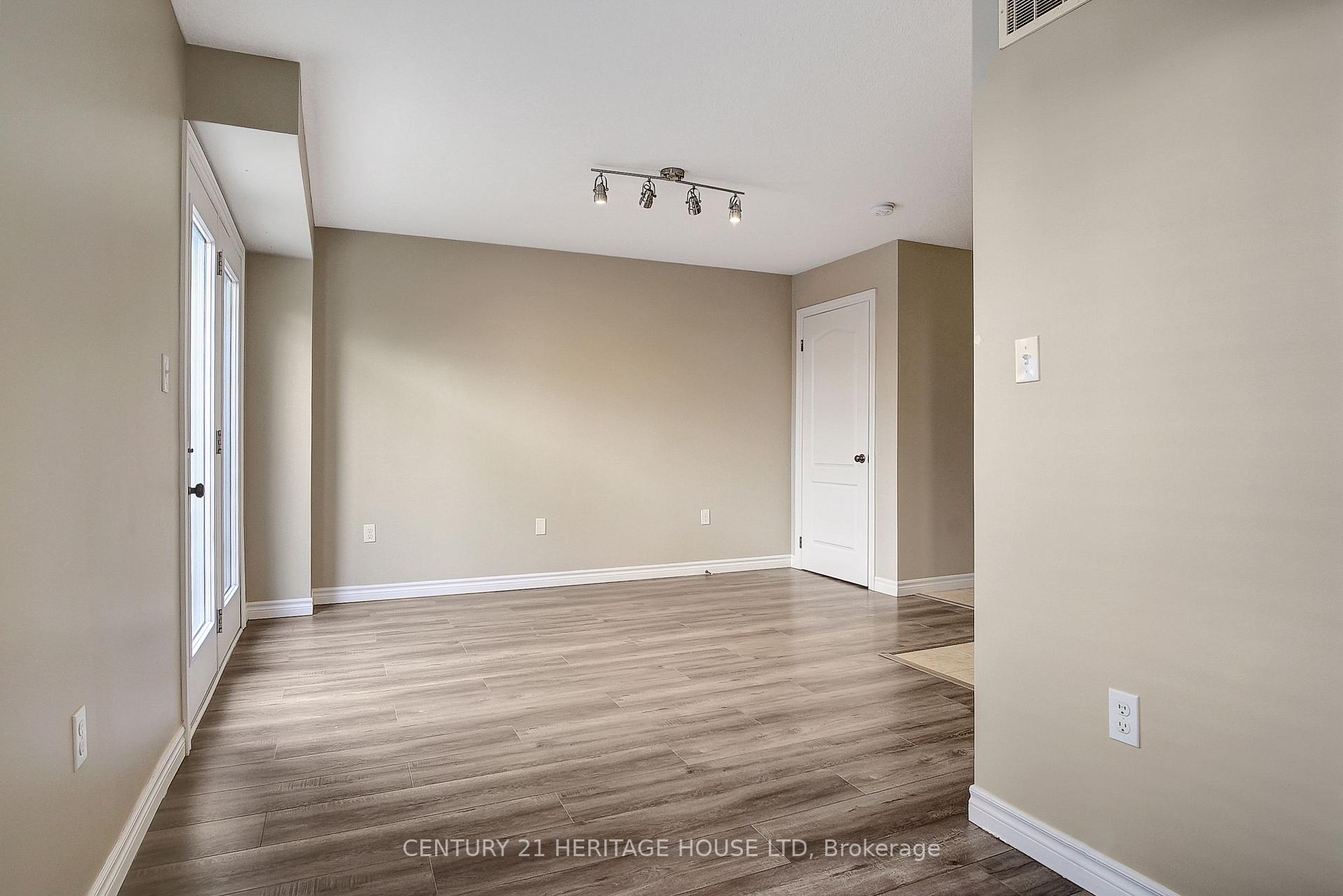 Photo 32 of Unit 11A, 55 Mooregate Crescent, Kitchener — HOMEH