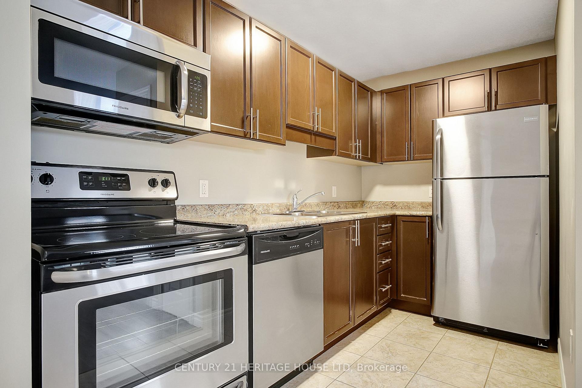 Photo 34 of Unit 11A, 55 Mooregate Crescent, Kitchener — HOMEH
