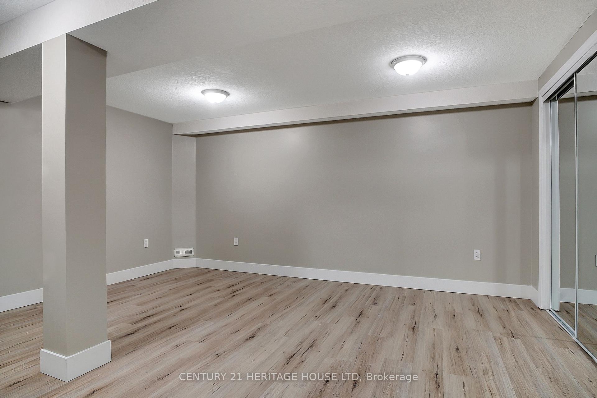 Photo 38 of Unit 11A, 55 Mooregate Crescent, Kitchener — HOMEH