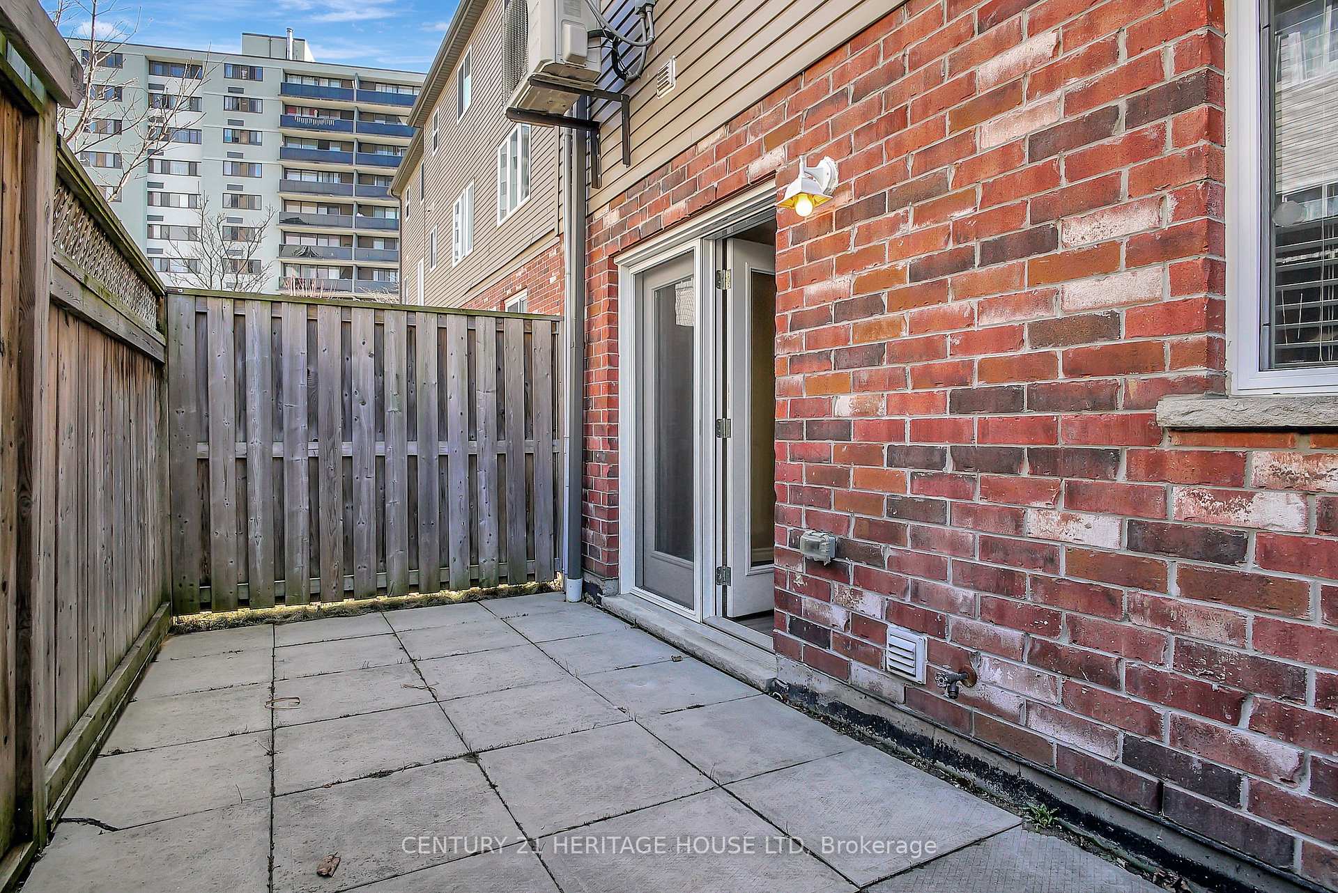 Photo 53 of Unit 11A, 55 Mooregate Crescent, Kitchener — HOMEH