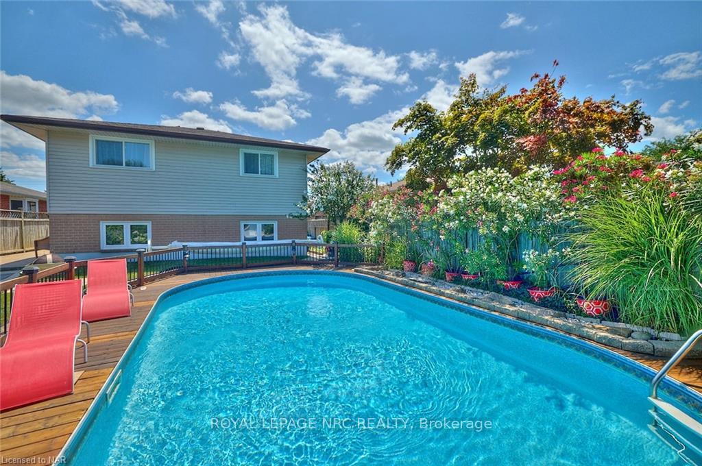 Photo 7 of 23 Andrea Drive, St. Catharines, Rykert/Vansickle — HOMEH