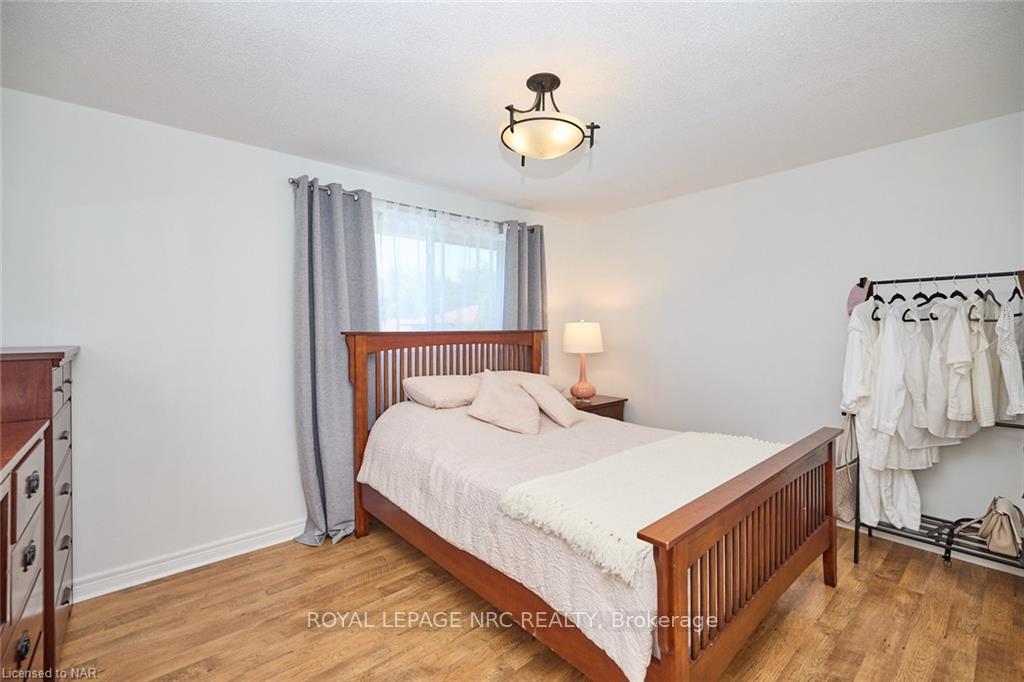 Photo 27 of 23 Andrea Drive, St. Catharines, Rykert/Vansickle — HOMEH