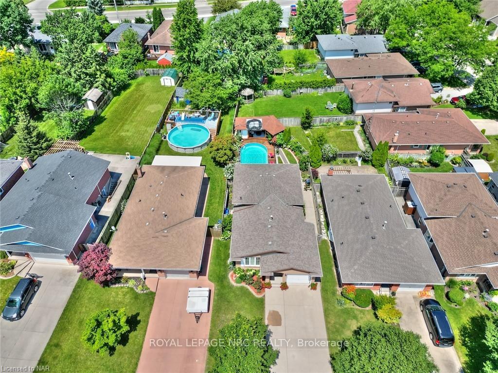 Photo 40 of 23 Andrea Drive, St. Catharines, Rykert/Vansickle — HOMEH