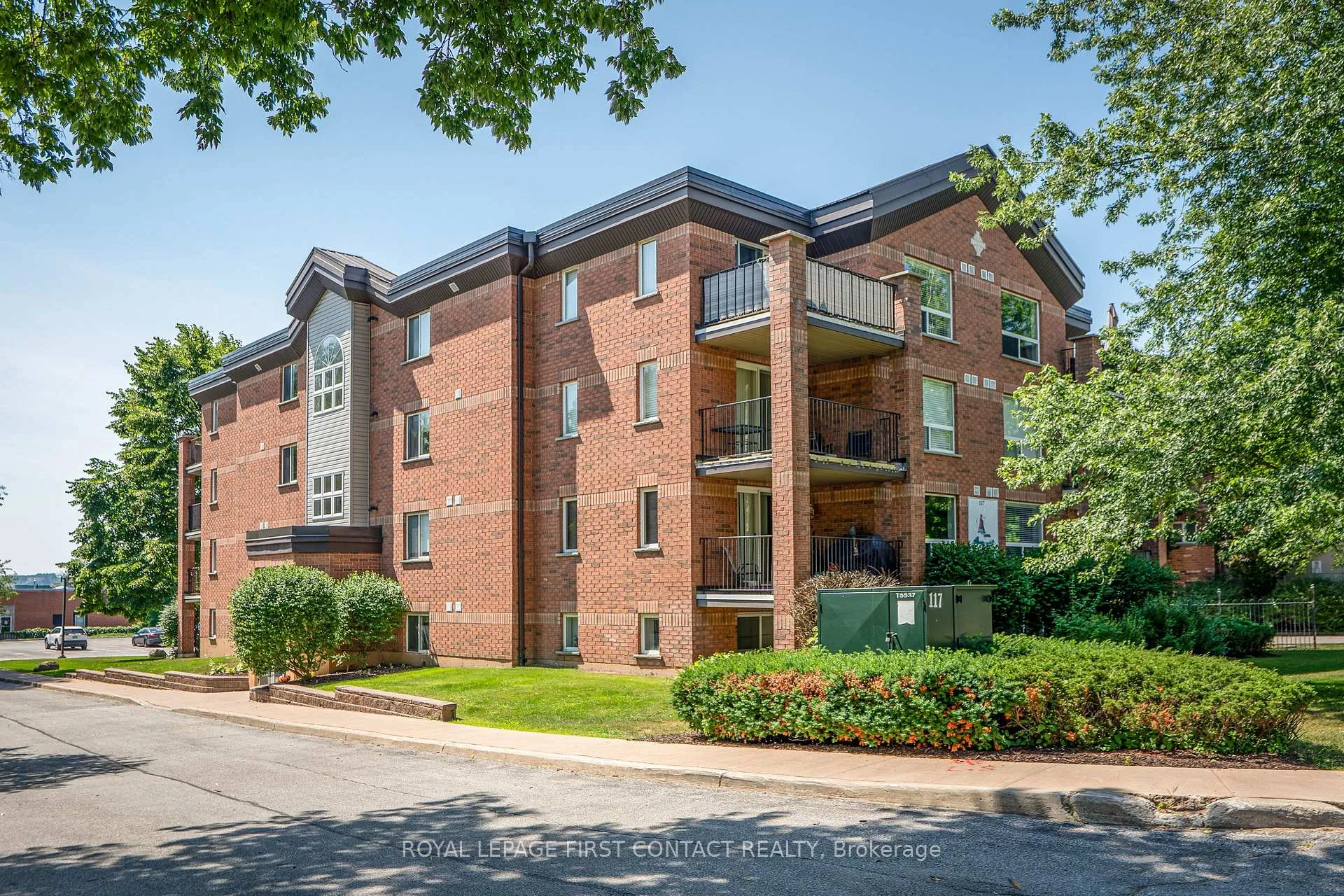 Photo 1 of Unit 104, 117 Edgehill Drive, Barrie, Edgehill Drive — HOMEH