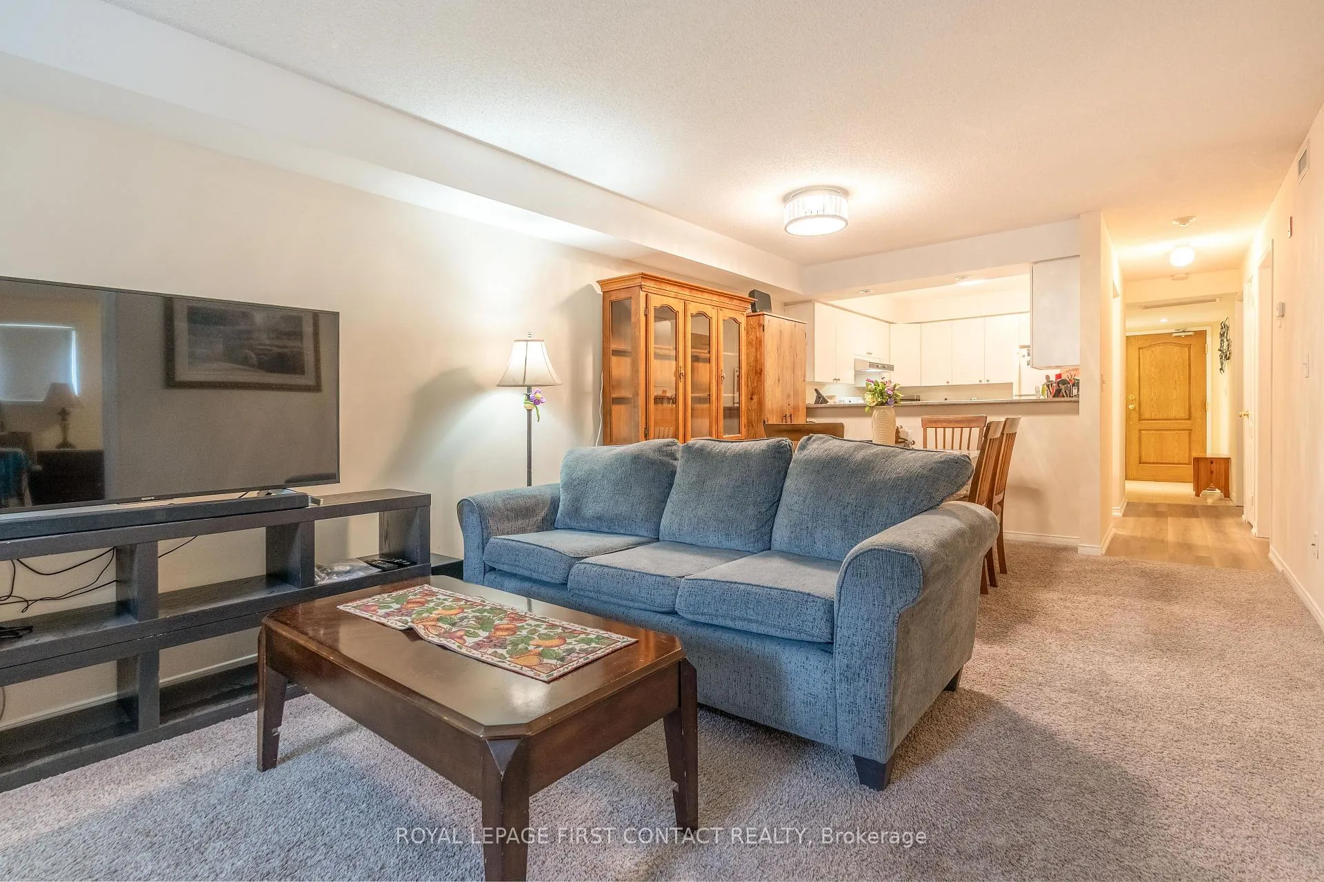 Photo 5 of Unit 104, 117 Edgehill Drive, Barrie, Edgehill Drive — HOMEH