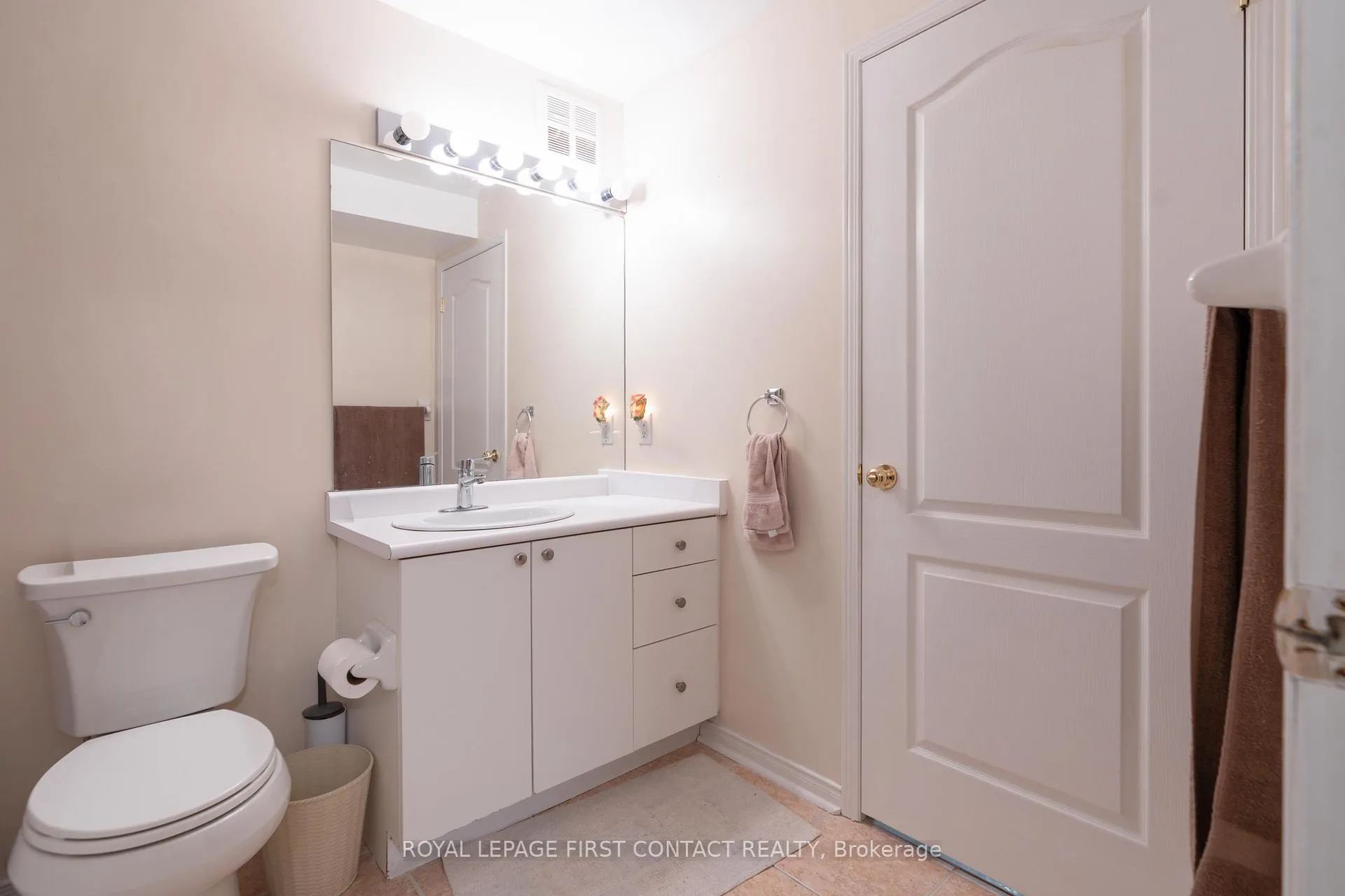 Photo 9 of Unit 104, 117 Edgehill Drive, Barrie, Edgehill Drive — HOMEH