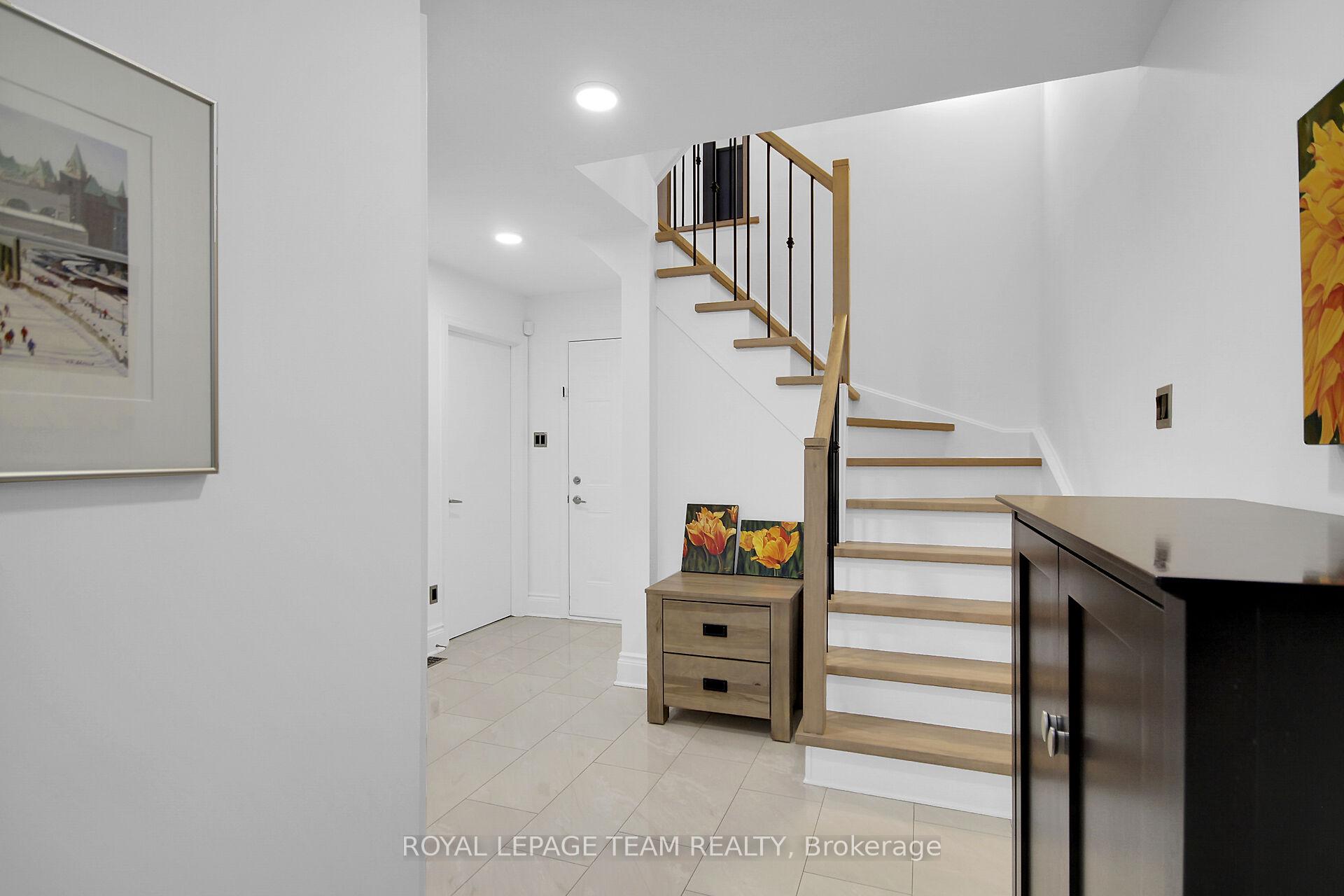 Photo 2 of 400 Berkley Avenue, Ottawa, Westboro West — HOMEH