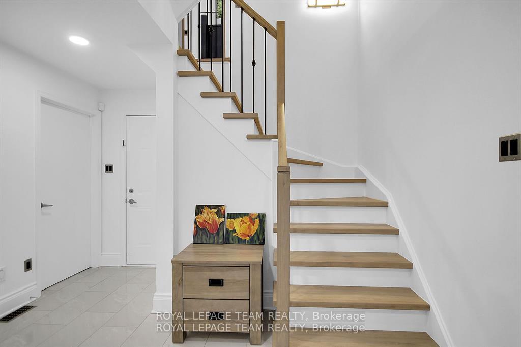 Photo 5 of 400 Berkley Avenue, Ottawa, Westboro West — HOMEH