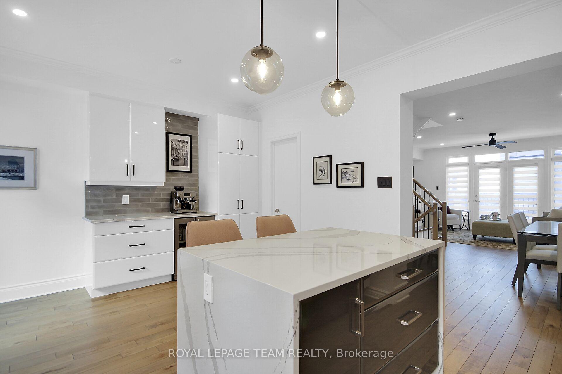 Photo 10 of 400 Berkley Avenue, Ottawa, Westboro West — HOMEH