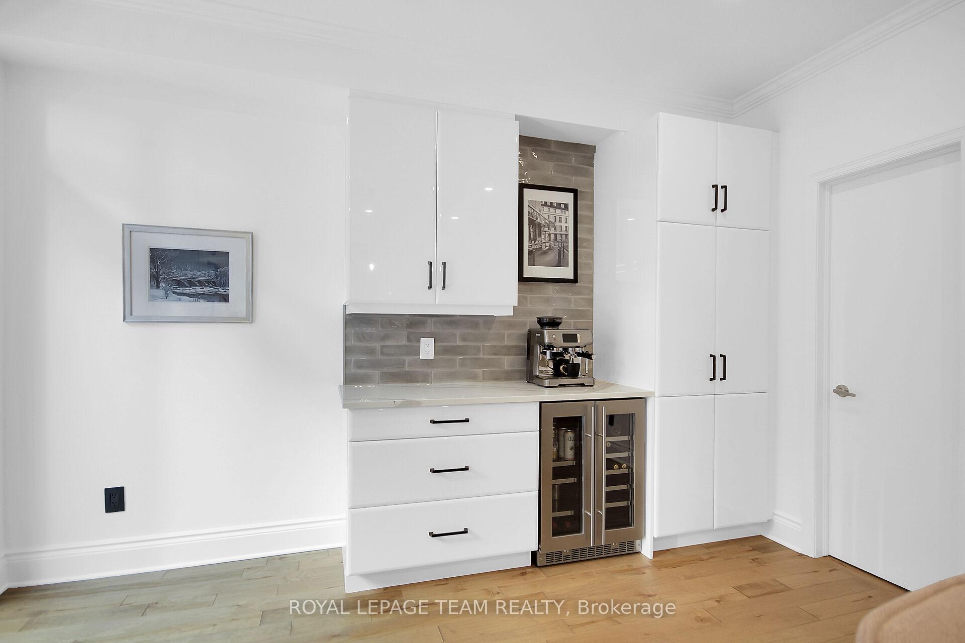 Photo 12 of 400 Berkley Avenue, Ottawa, Westboro West — HOMEH