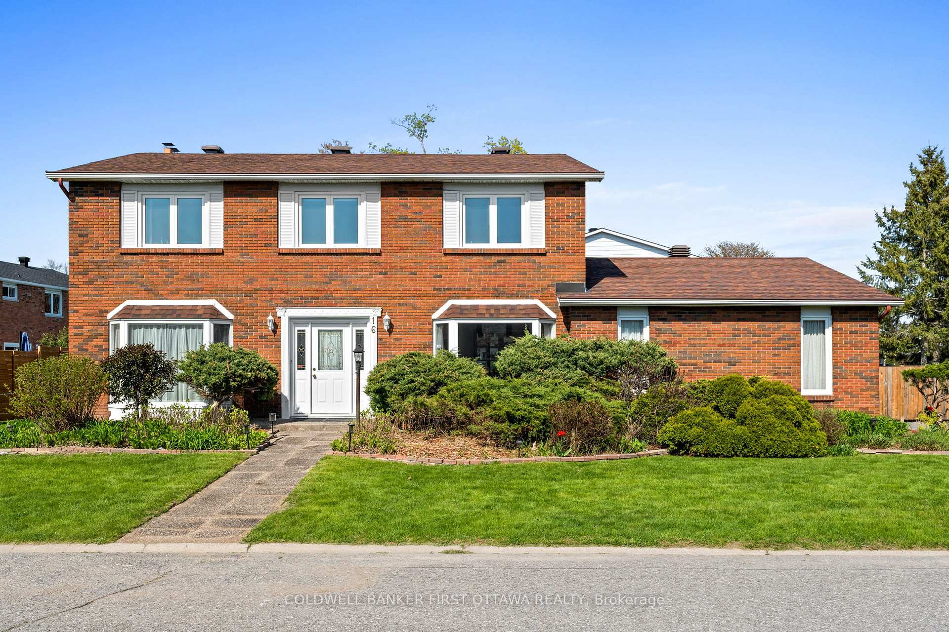 Photo 1 of 16 Denewood Crescent, Ottawa, Pineglen/Country Place — HOMEH