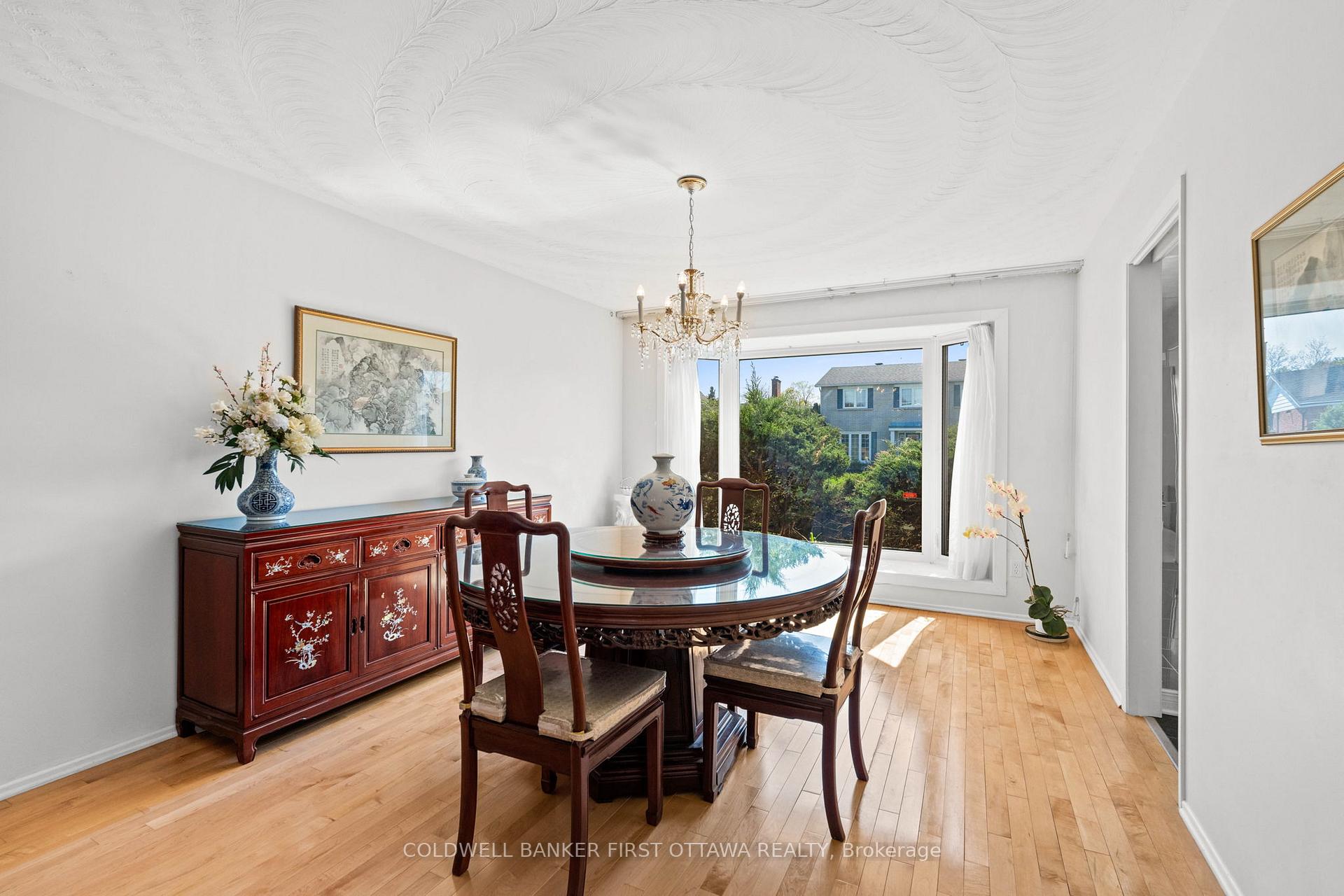 Photo 11 of 16 Denewood Crescent, Ottawa, Pineglen/Country Place — HOMEH