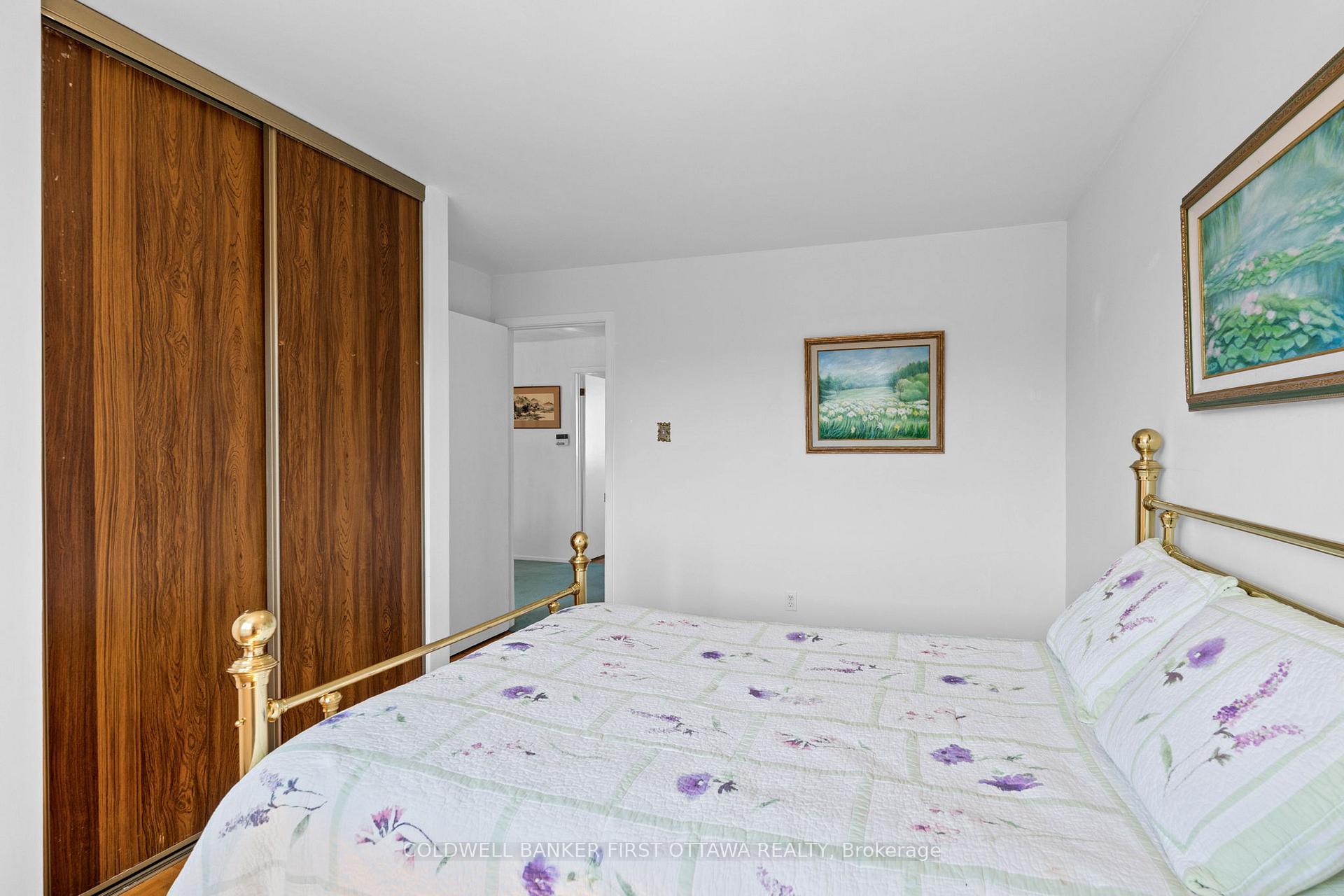 Photo 35 of 16 Denewood Crescent, Ottawa, Pineglen/Country Place — HOMEH